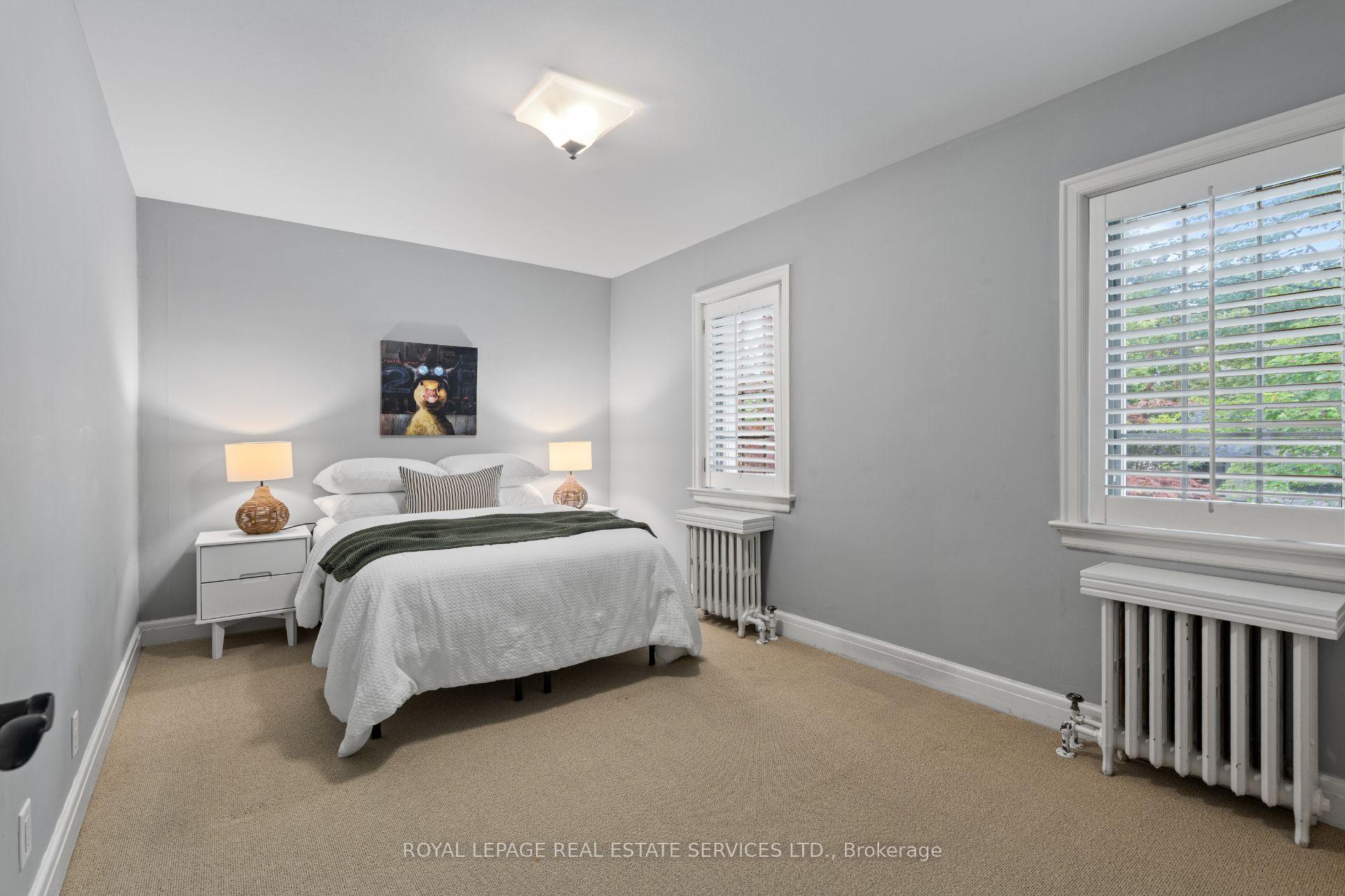Photo 28 of 100 Dunedin Drive, Etobicoke, Kingsway South — HOMEH