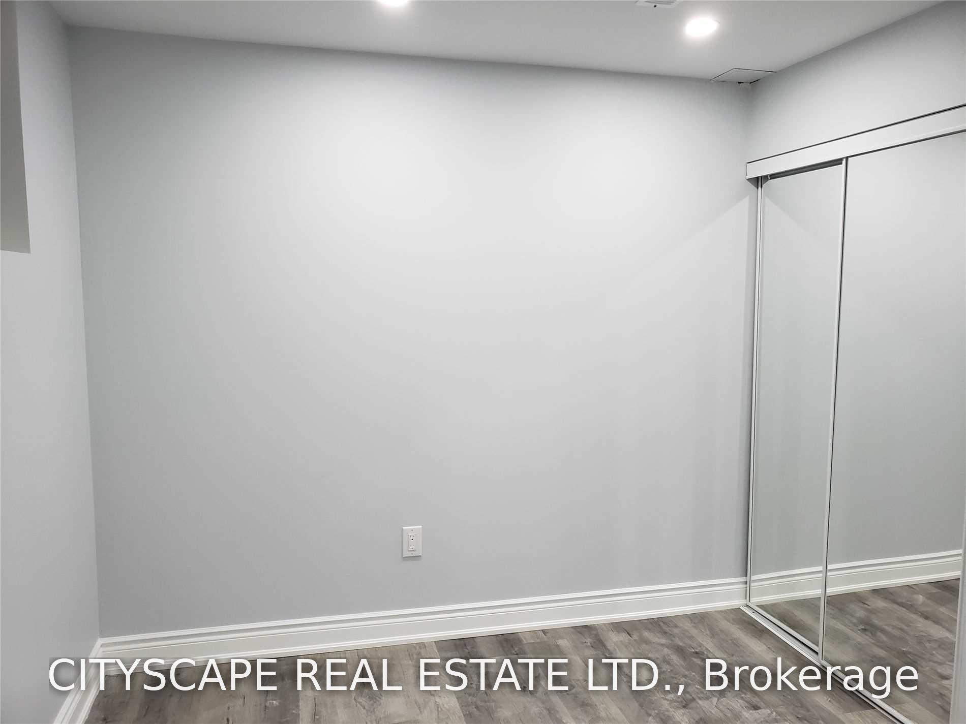 Photo 13 of Unit Bsmt, 5520 Prosper Circuit, Mississauga, East Credit — HOMEH
