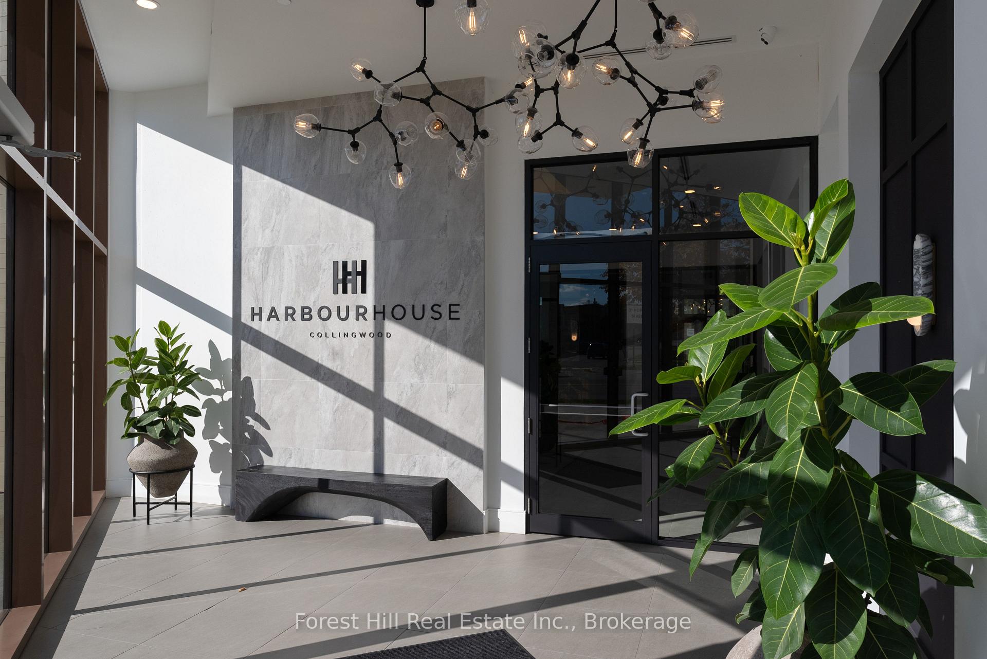Photo of Unit 326, 31 Huron Street