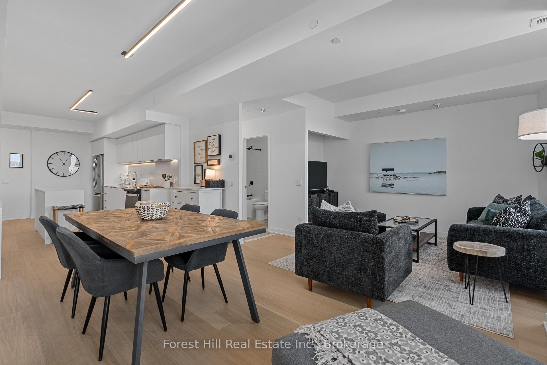 Photo 10 of Unit 326, 31 Huron Street, Collingwood — HOMEH