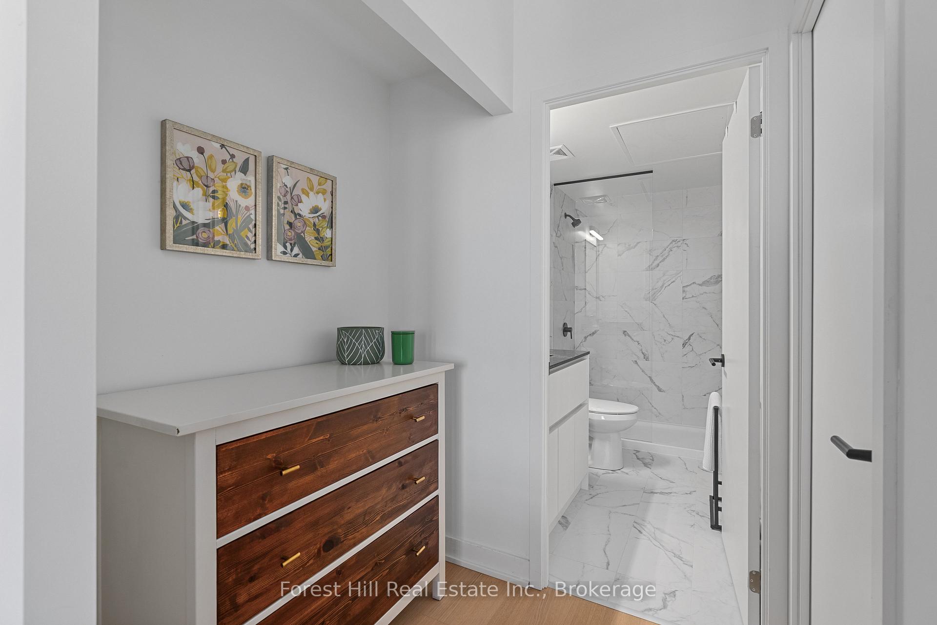 Photo 16 of Unit 326, 31 Huron Street, Collingwood — HOMEH