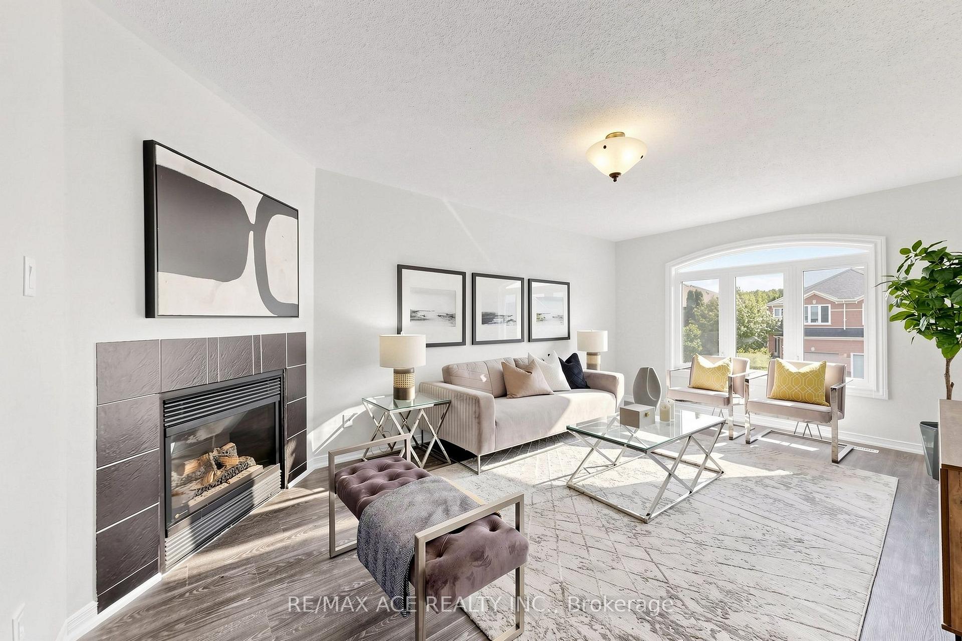Photo 23 of 119 Primeau Drive, Aurora, Aurora Grove — HOMEH