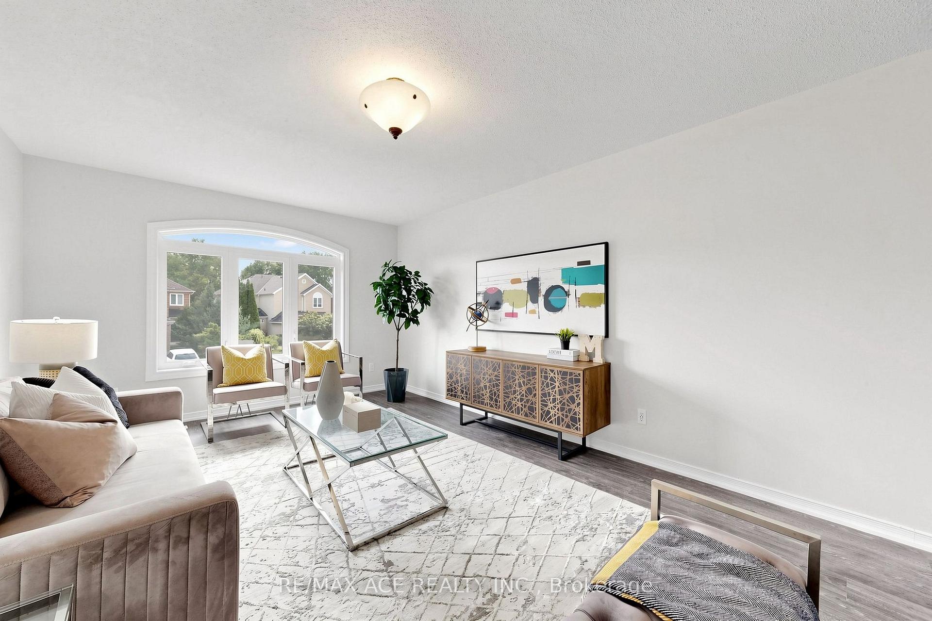 Photo 25 of 119 Primeau Drive, Aurora, Aurora Grove — HOMEH