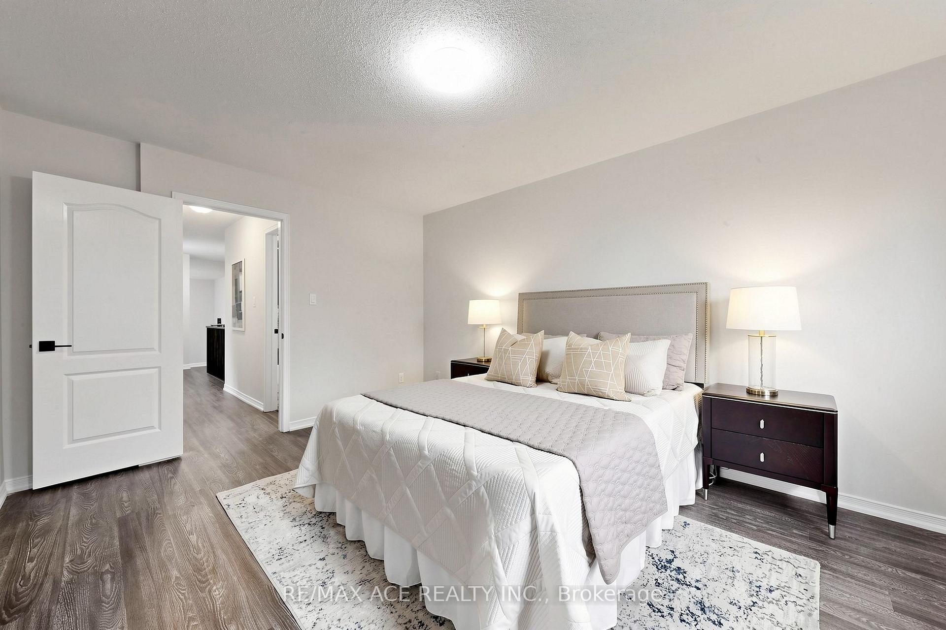 Photo 30 of 119 Primeau Drive, Aurora, Aurora Grove — HOMEH
