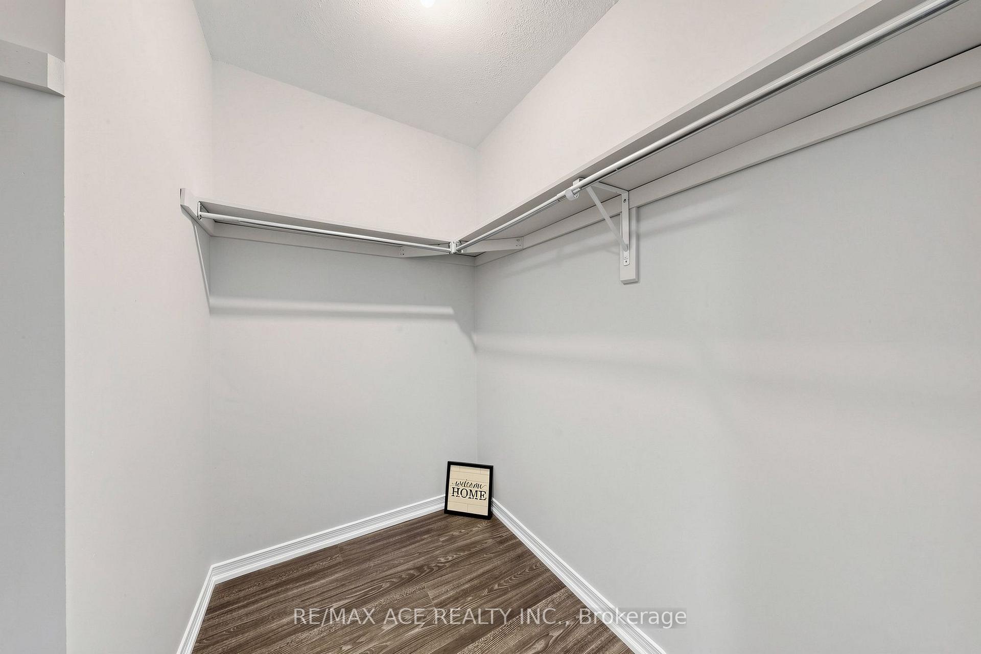 Photo 32 of 119 Primeau Drive, Aurora, Aurora Grove — HOMEH