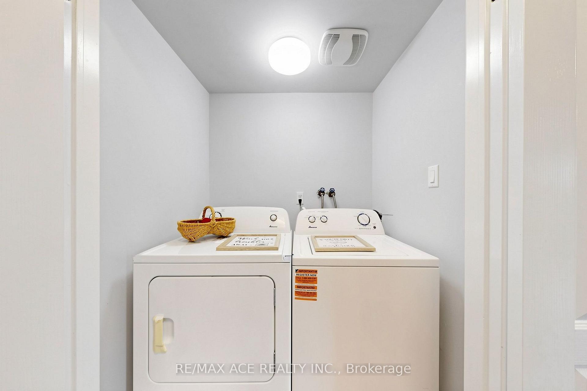 Photo 42 of 119 Primeau Drive, Aurora, Aurora Grove — HOMEH