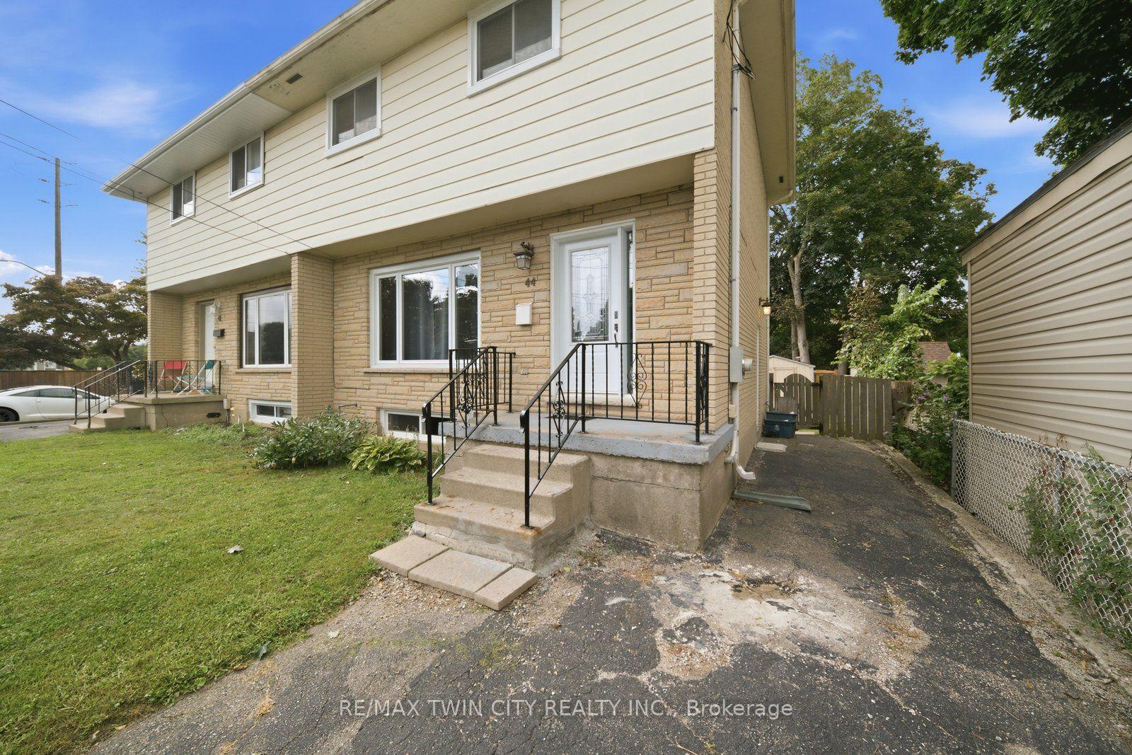 Photo 6 of 44 Stanley Street, Brantford, East Ward — HOMEH