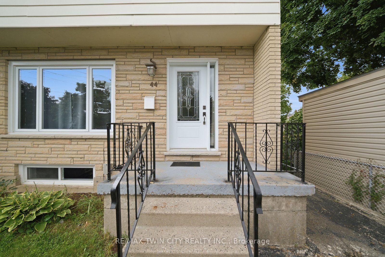 Photo 7 of 44 Stanley Street, Brantford, East Ward — HOMEH