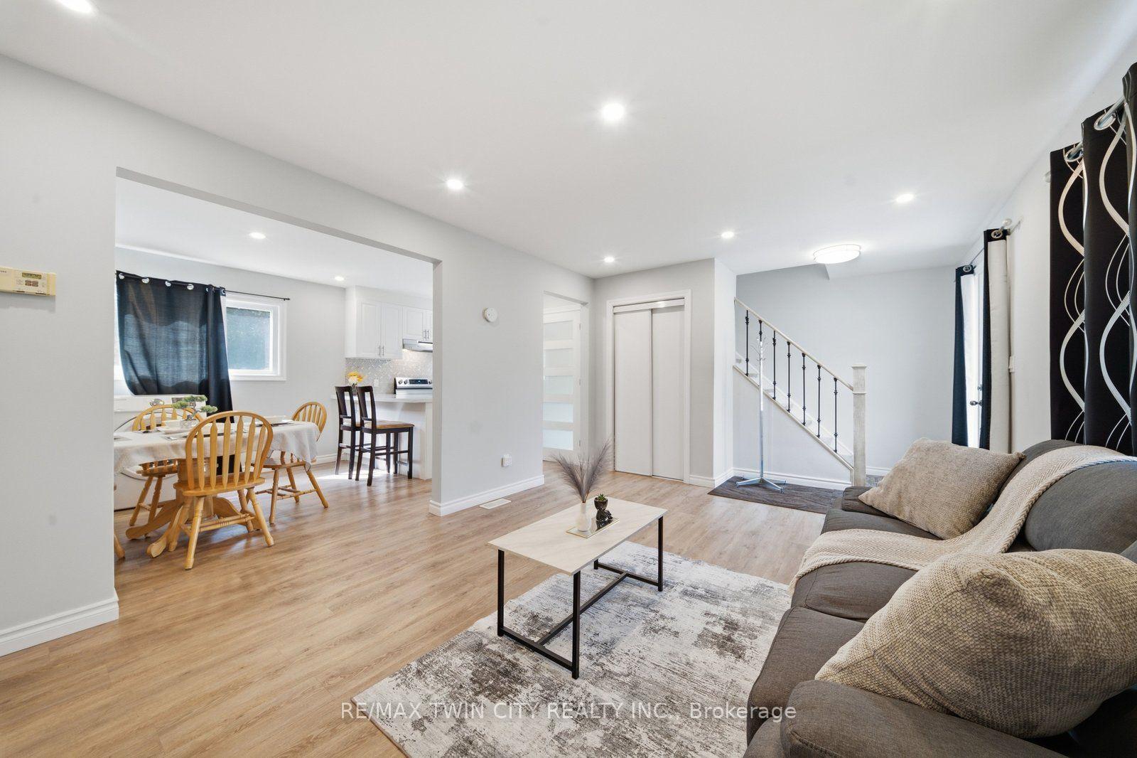 Photo 12 of 44 Stanley Street, Brantford, East Ward — HOMEH