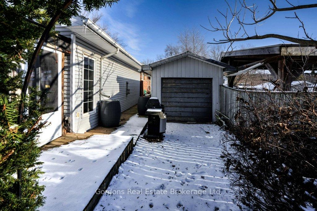 Photo 4 of 126 County Rd 10, Prince Edward County, Picton Ward — HOMEH