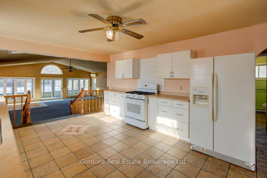Photo 16 of 126 County Rd 10, Prince Edward County, Picton Ward — HOMEH