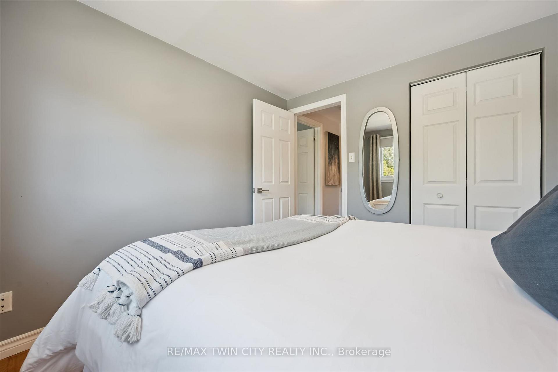 Photo 19 of 19 Mcgarry Drive, Kitchener, Forest Hill — HOMEH