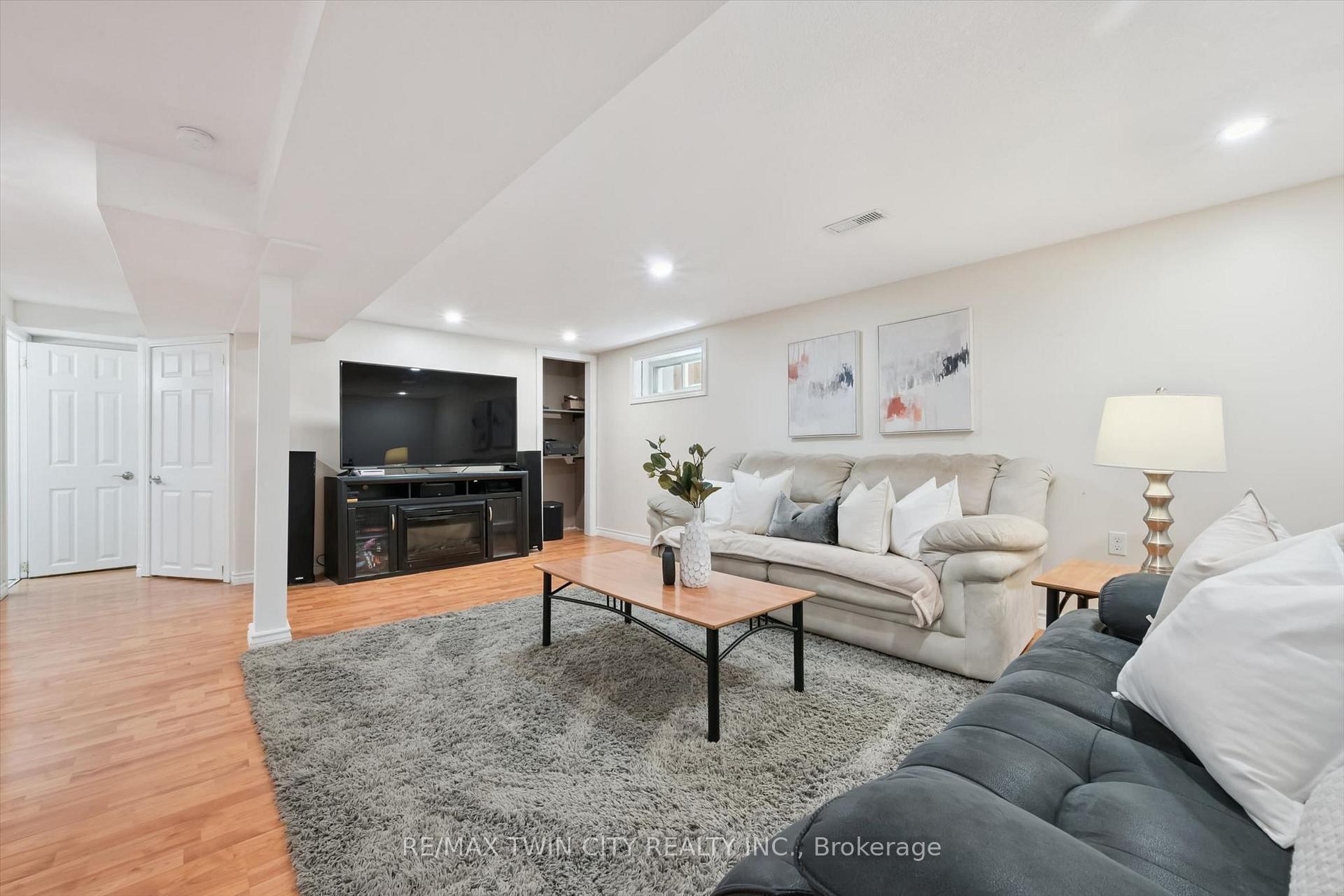 Photo 27 of 19 Mcgarry Drive, Kitchener, Forest Hill — HOMEH