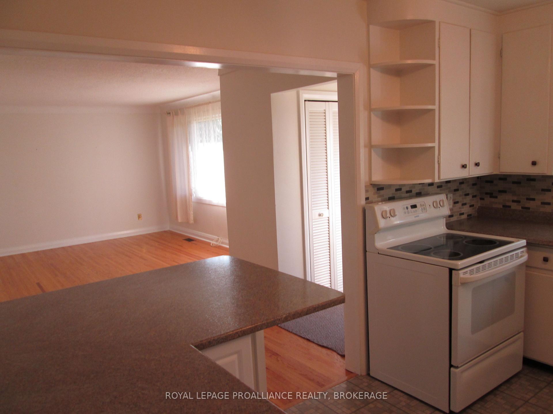 Photo 4 of 50 Campbell Crescent, Kingston, Central City West — HOMEH