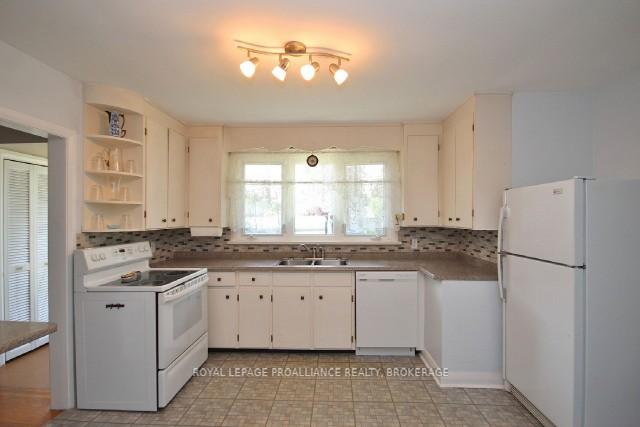 Photo 5 of 50 Campbell Crescent, Kingston, Central City West — HOMEH