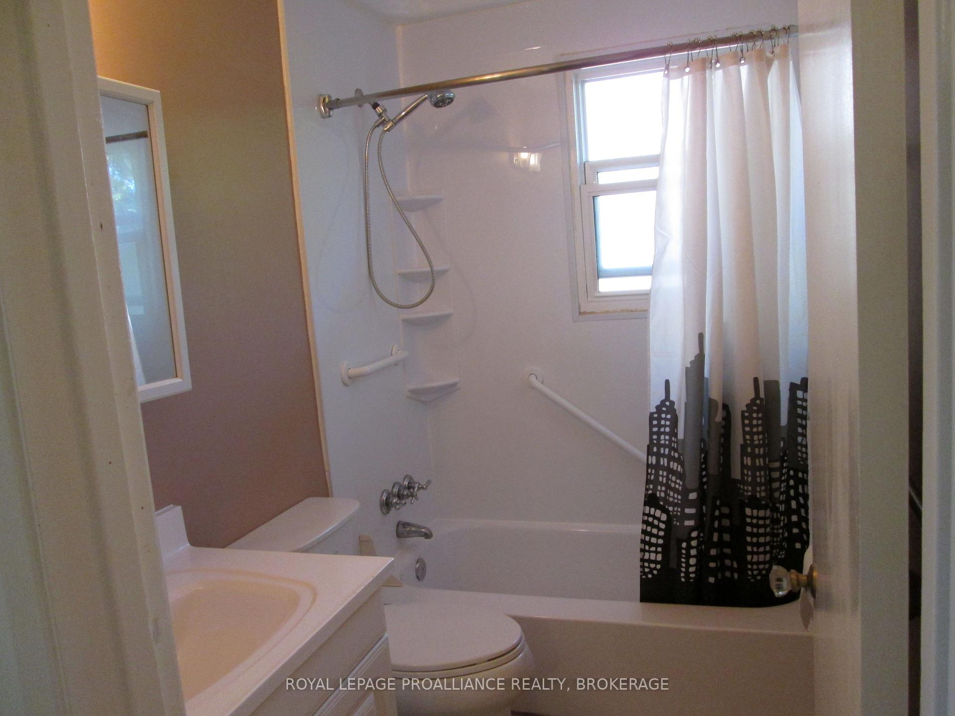 Photo 8 of 50 Campbell Crescent, Kingston, Central City West — HOMEH