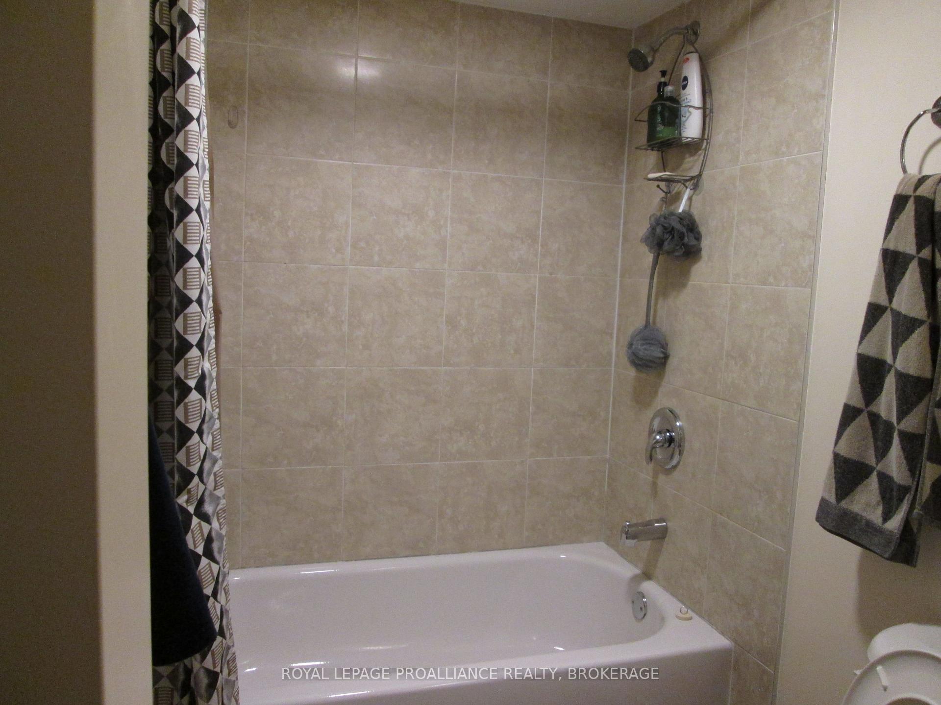 Photo 14 of 50 Campbell Crescent, Kingston, Central City West — HOMEH