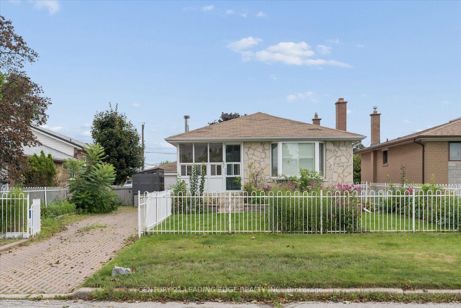 Photo 4 of Unit Basement, 883 Antonio Street, Pickering, Bay Ridges — HOMEH