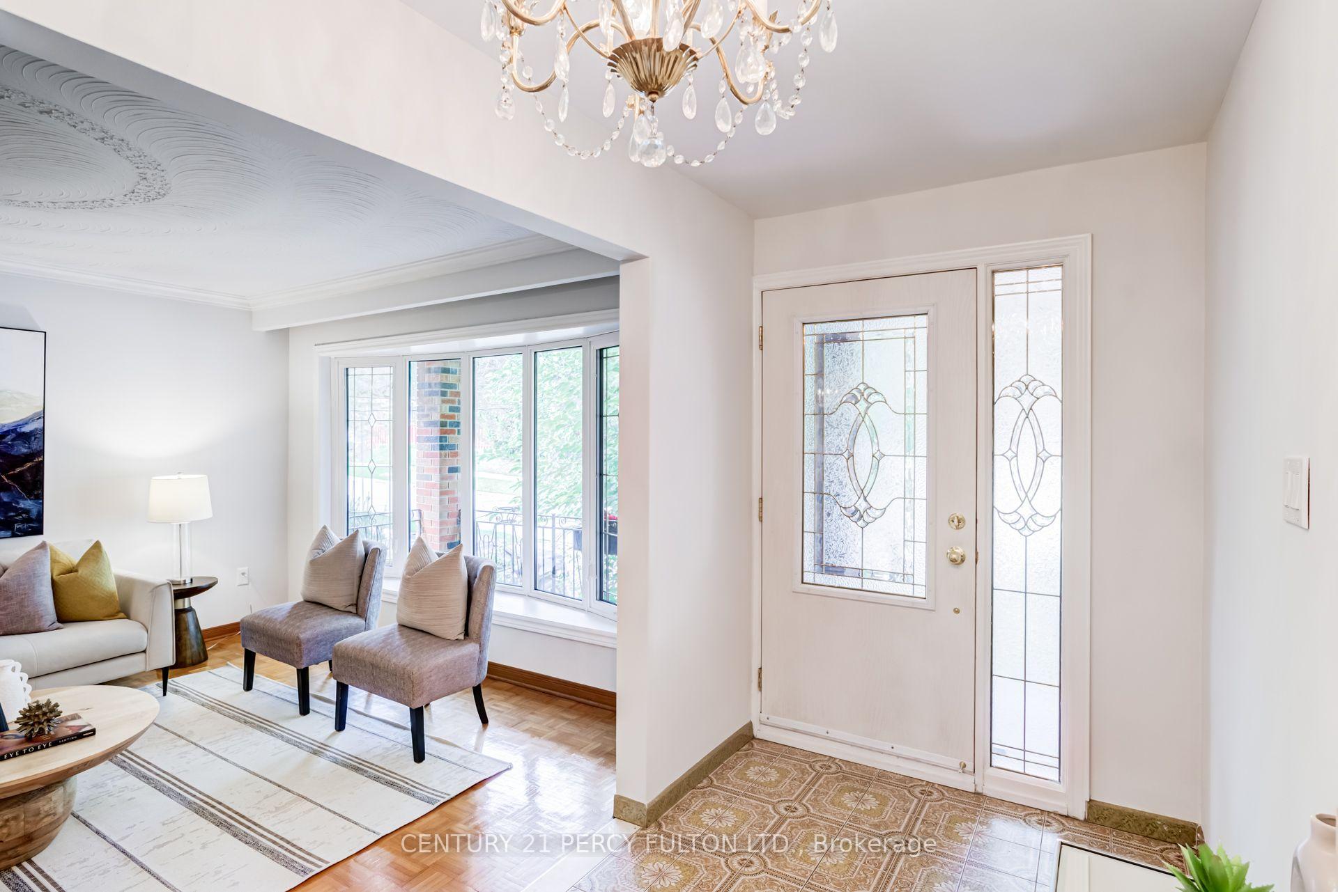 Photo 4 of 46 Cedar Drive, Scarborough, Scarborough Village — HOMEH