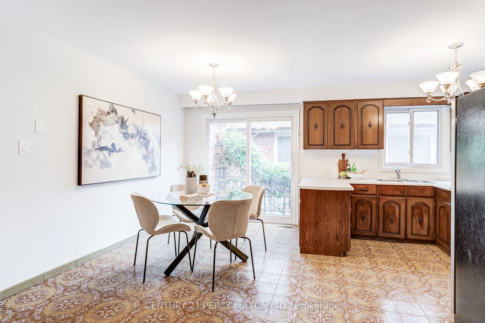 Photo 19 of 46 Cedar Drive, Scarborough, Scarborough Village — HOMEH