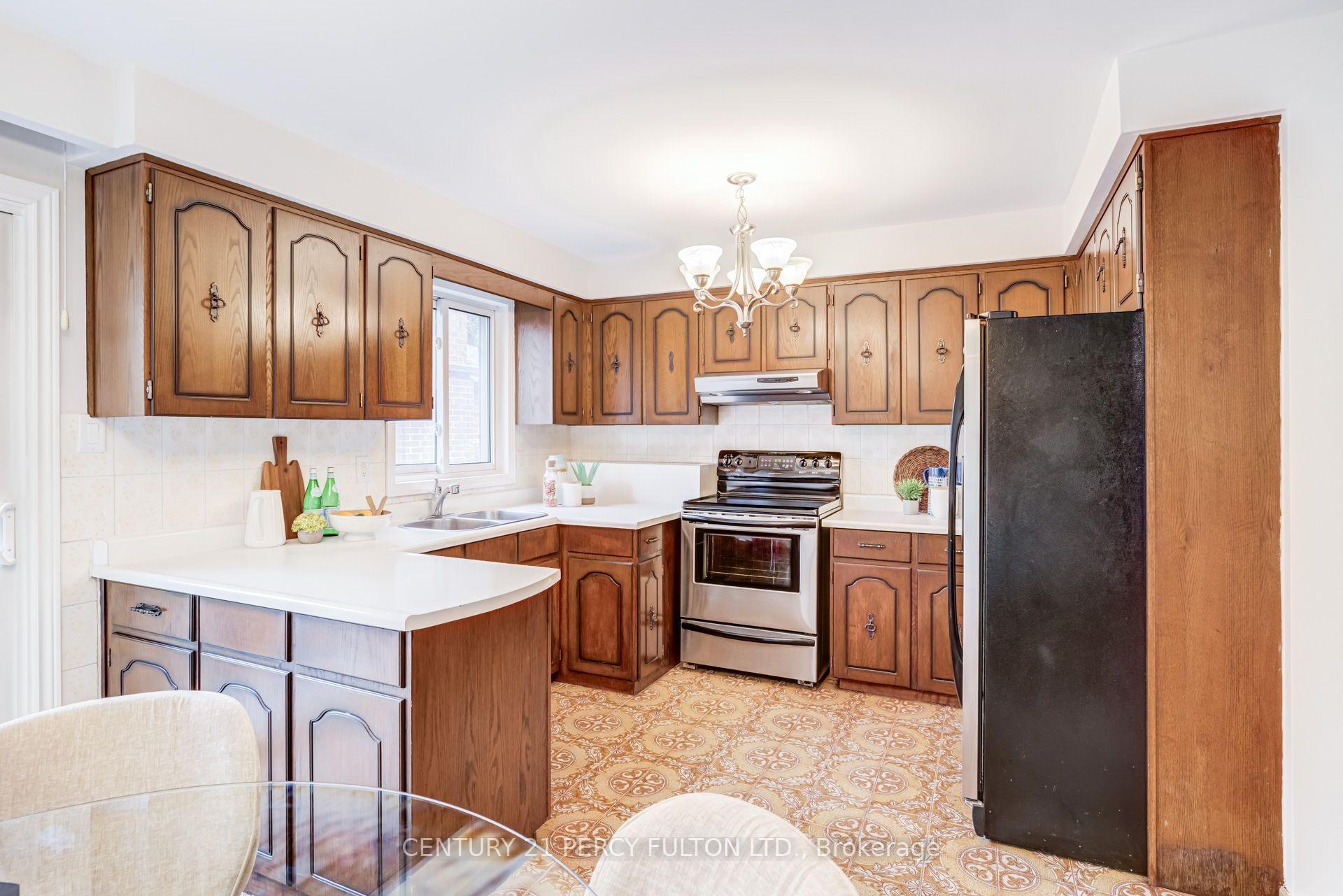 Photo 22 of 46 Cedar Drive, Scarborough, Scarborough Village — HOMEH