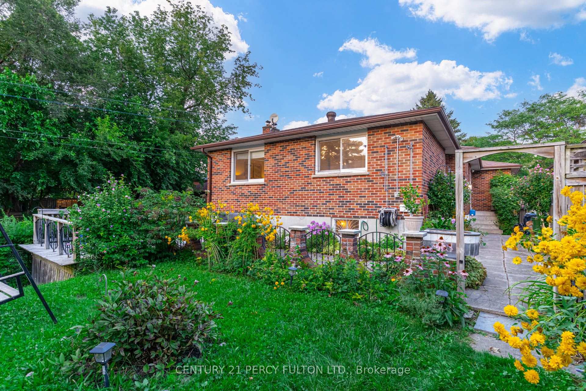 Photo 46 of 46 Cedar Drive, Scarborough, Scarborough Village — HOMEH