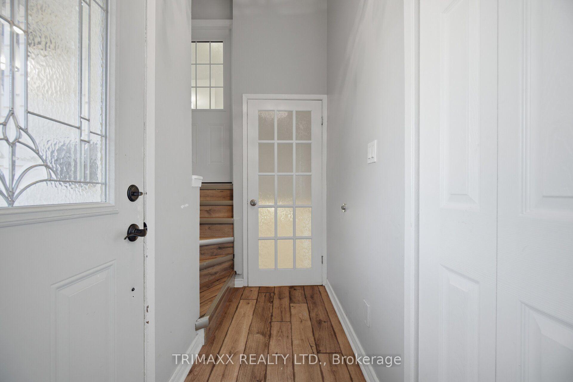 Photo 8 of 16 Loraine Drive, St. Catharines, Oakdale — HOMEH