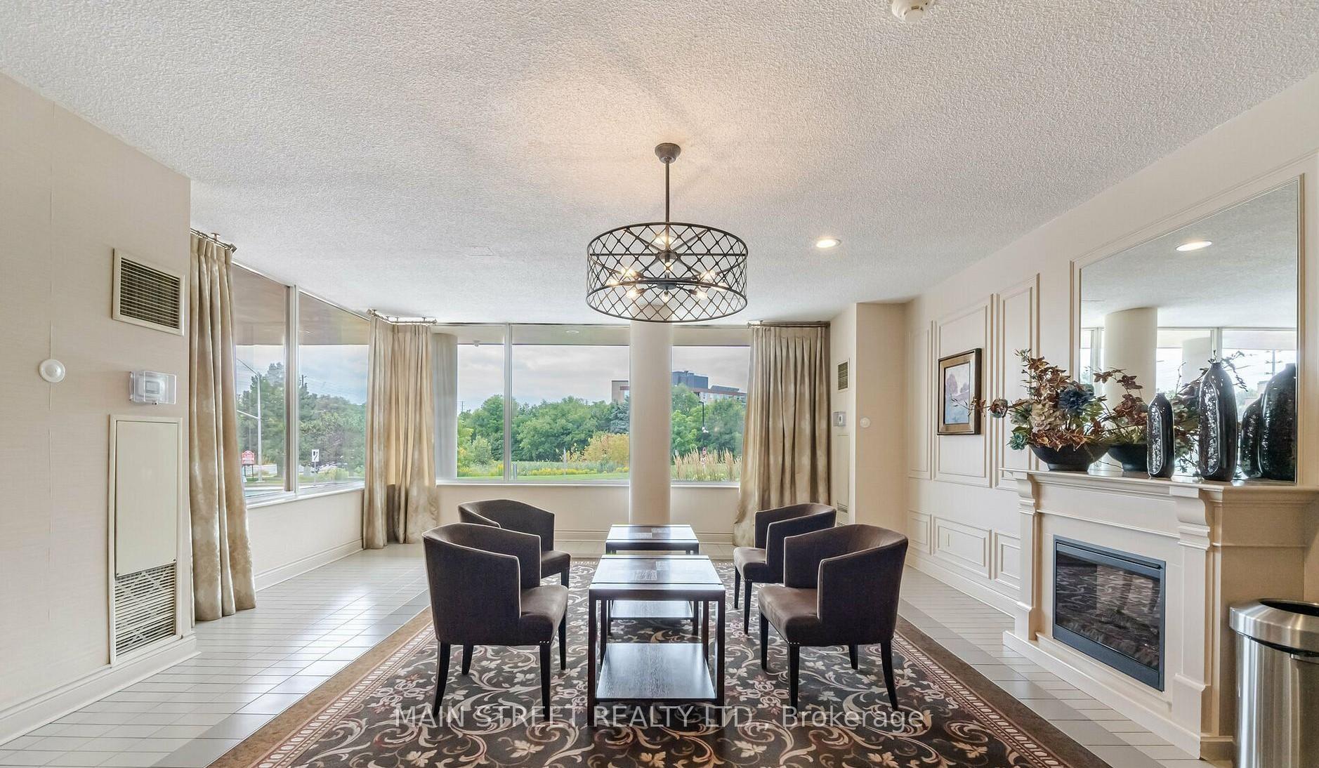 Photo 3 of Unit 314, 326 Major Mackenzie Drive E, Richmond Hill, Crosby — HOMEH