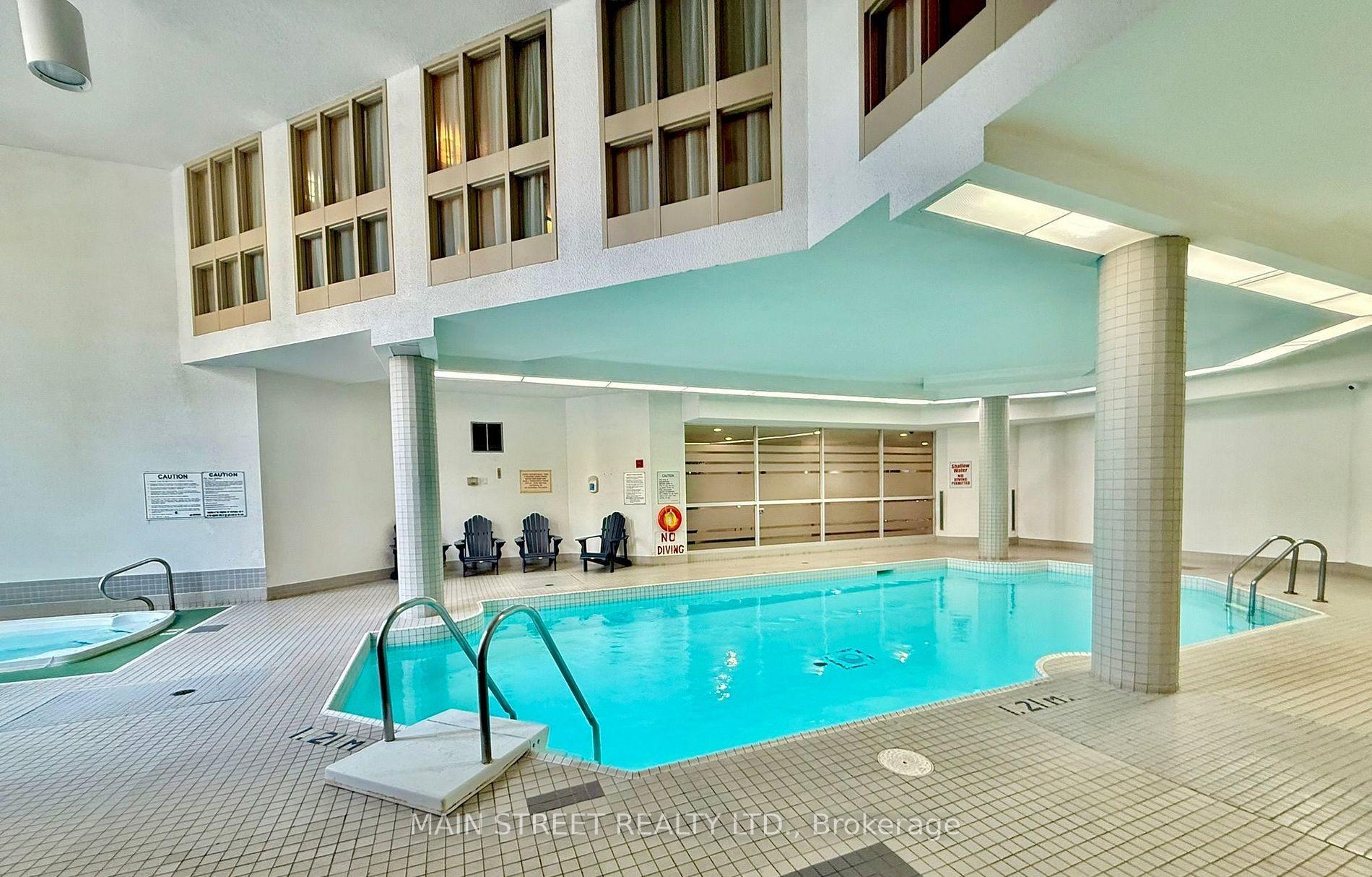Photo 7 of Unit 314, 326 Major Mackenzie Drive E, Richmond Hill, Crosby — HOMEH