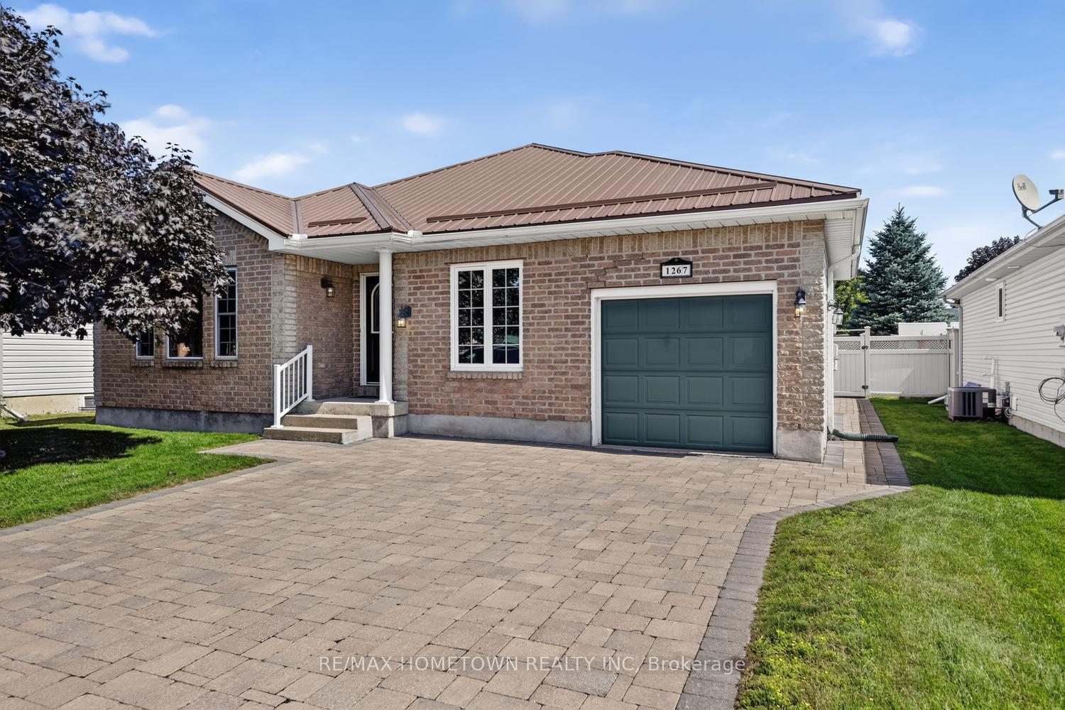 Photo 2 of 1267 Cuthbertson Avenue, Brockville, Brockville — HOMEH