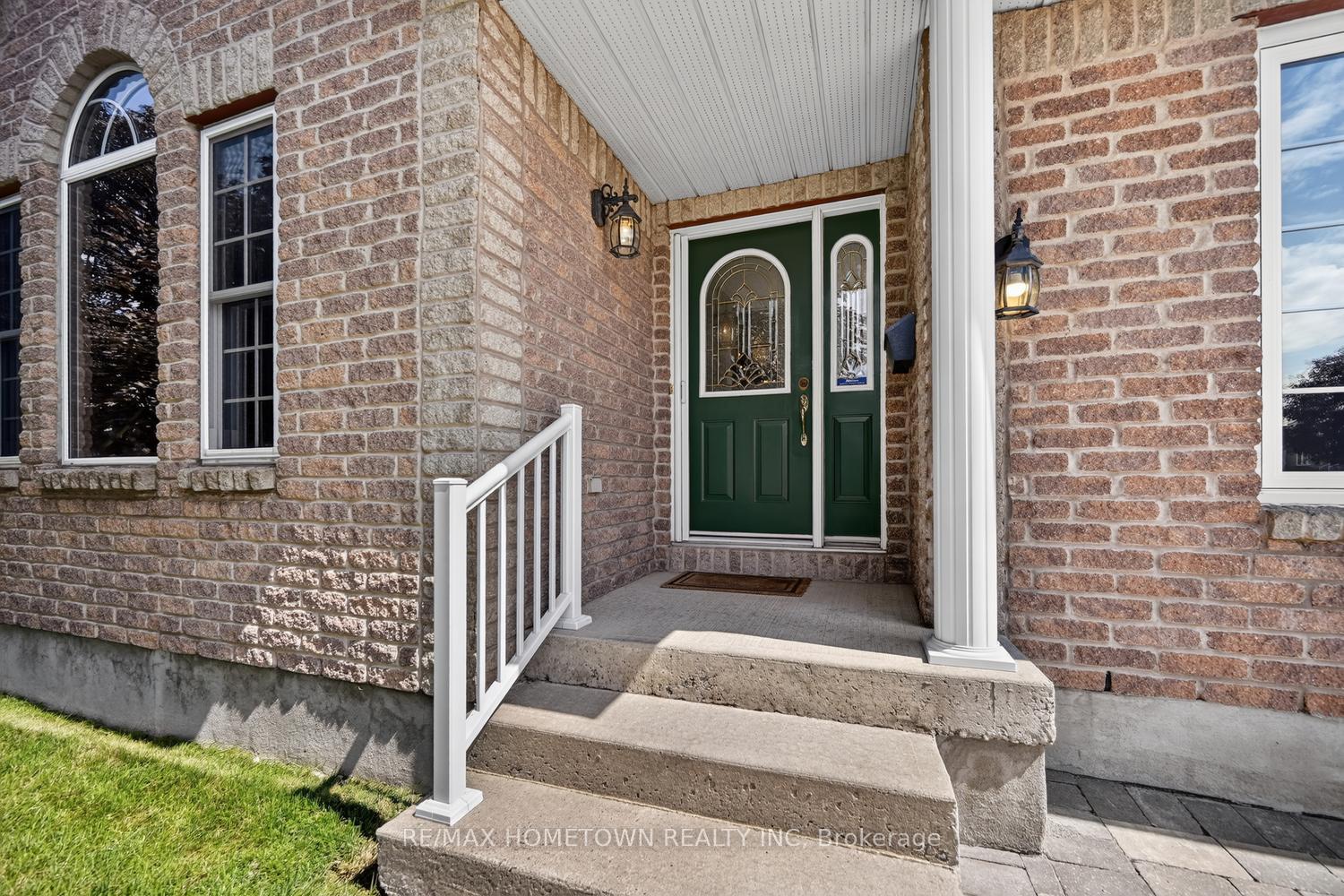 Photo 6 of 1267 Cuthbertson Avenue, Brockville, Brockville — HOMEH