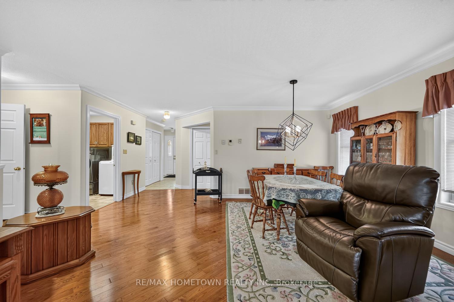 Photo 17 of 1267 Cuthbertson Avenue, Brockville, Brockville — HOMEH
