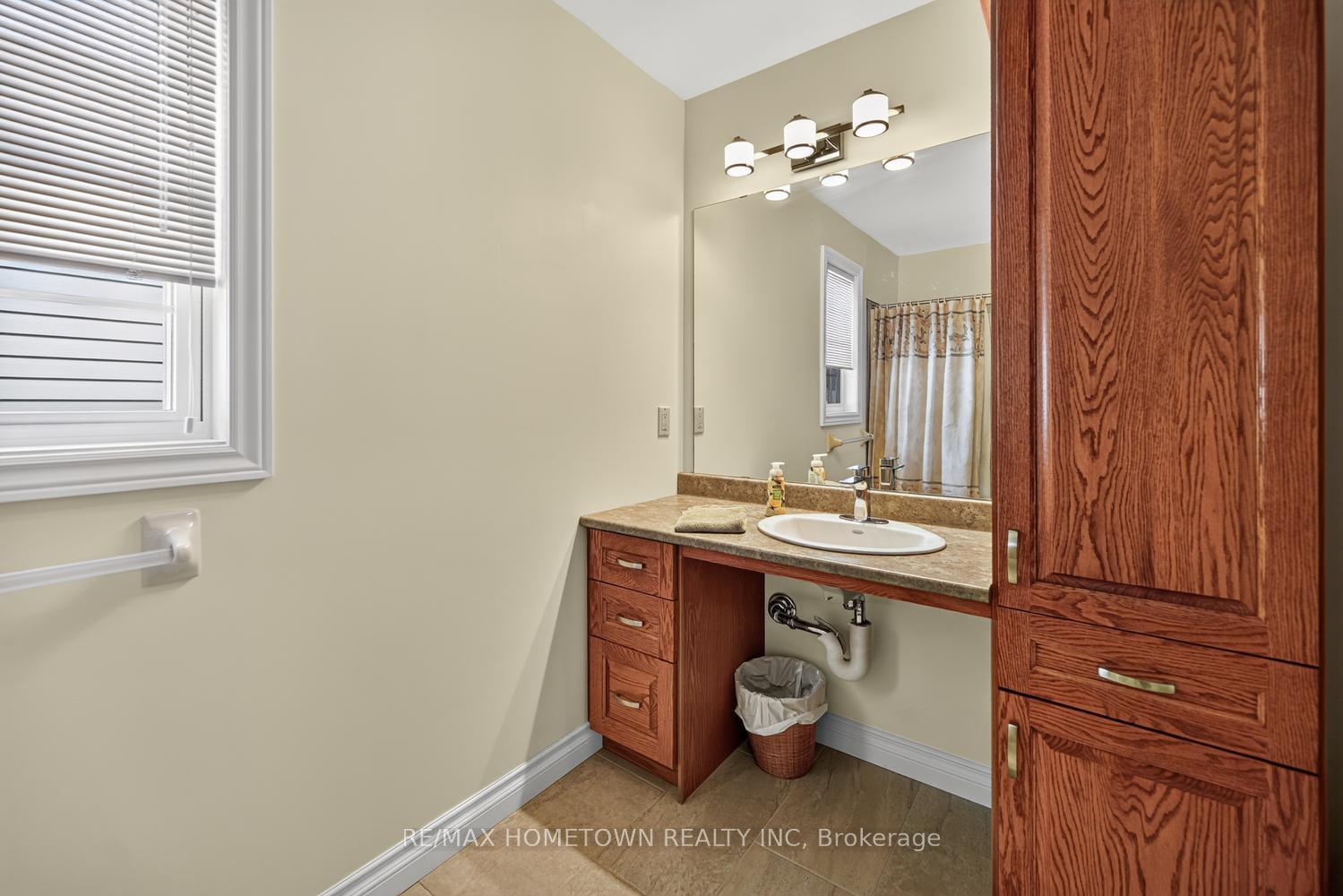Photo 20 of 1267 Cuthbertson Avenue, Brockville, Brockville — HOMEH