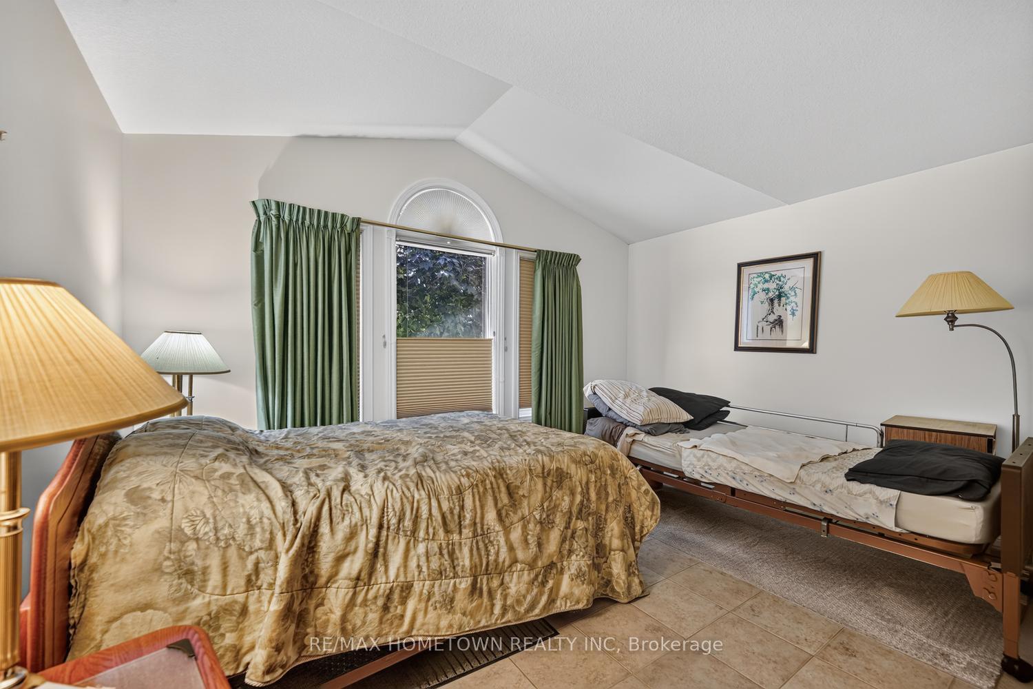Photo 31 of 1267 Cuthbertson Avenue, Brockville, Brockville — HOMEH