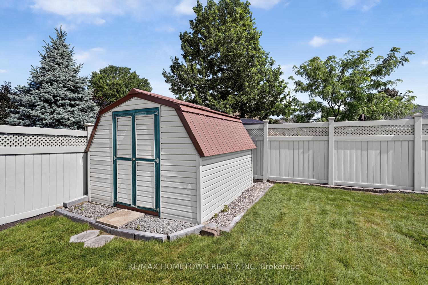 Photo 35 of 1267 Cuthbertson Avenue, Brockville, Brockville — HOMEH