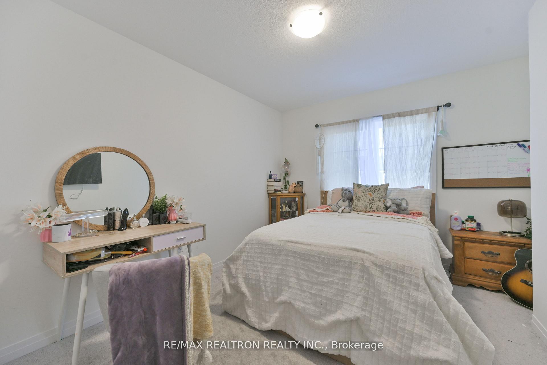 Photo 17 of 89 Masters Street, Welland, Dain City — HOMEH