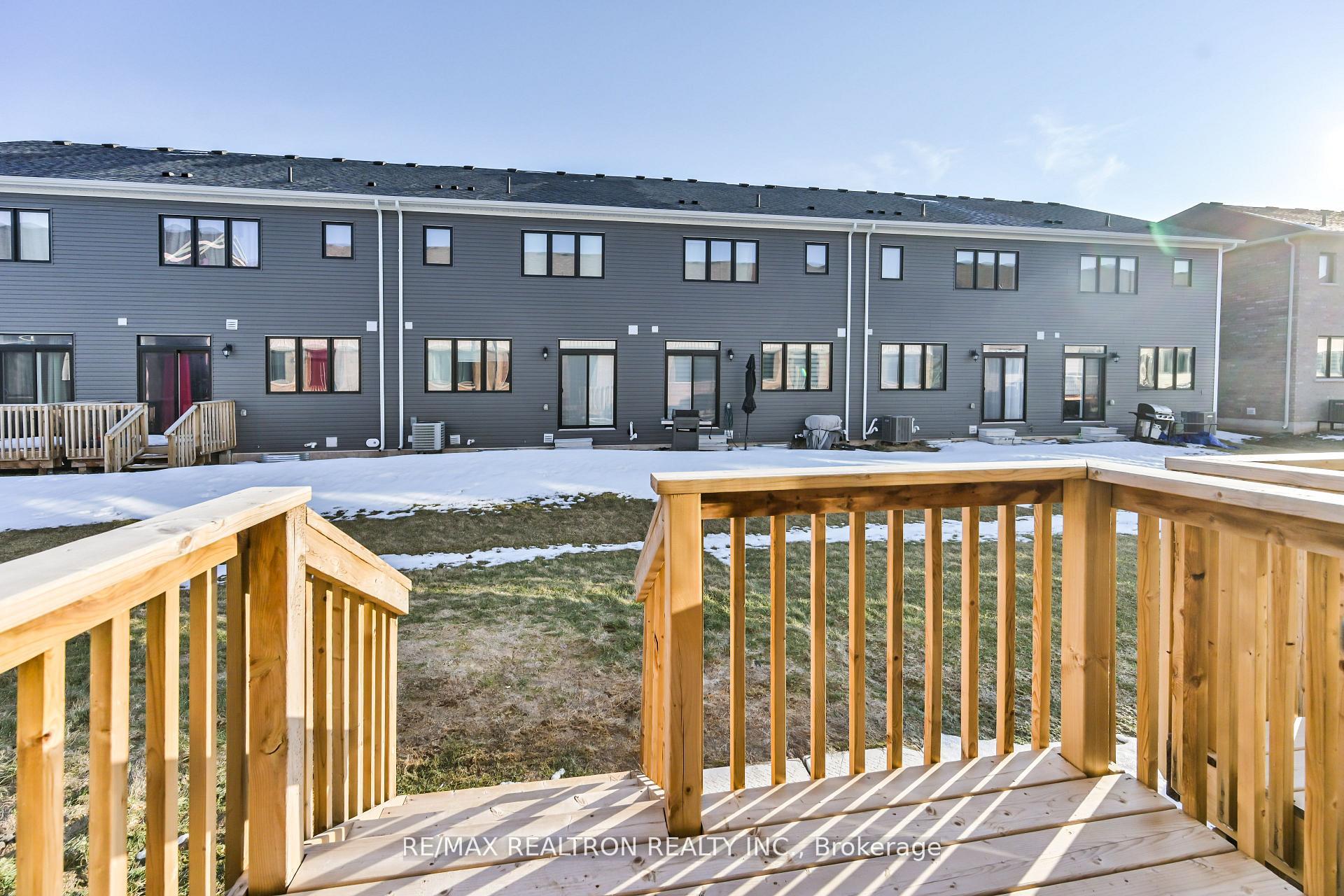 Photo 20 of 89 Masters Street, Welland, Dain City — HOMEH