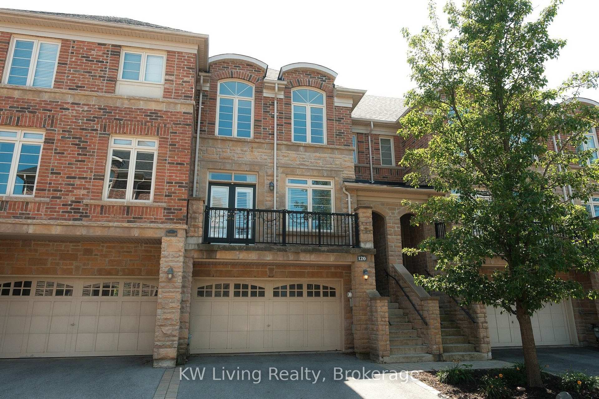 Photo 2 of 120 Chapman Court, Aurora, Aurora Grove — HOMEH