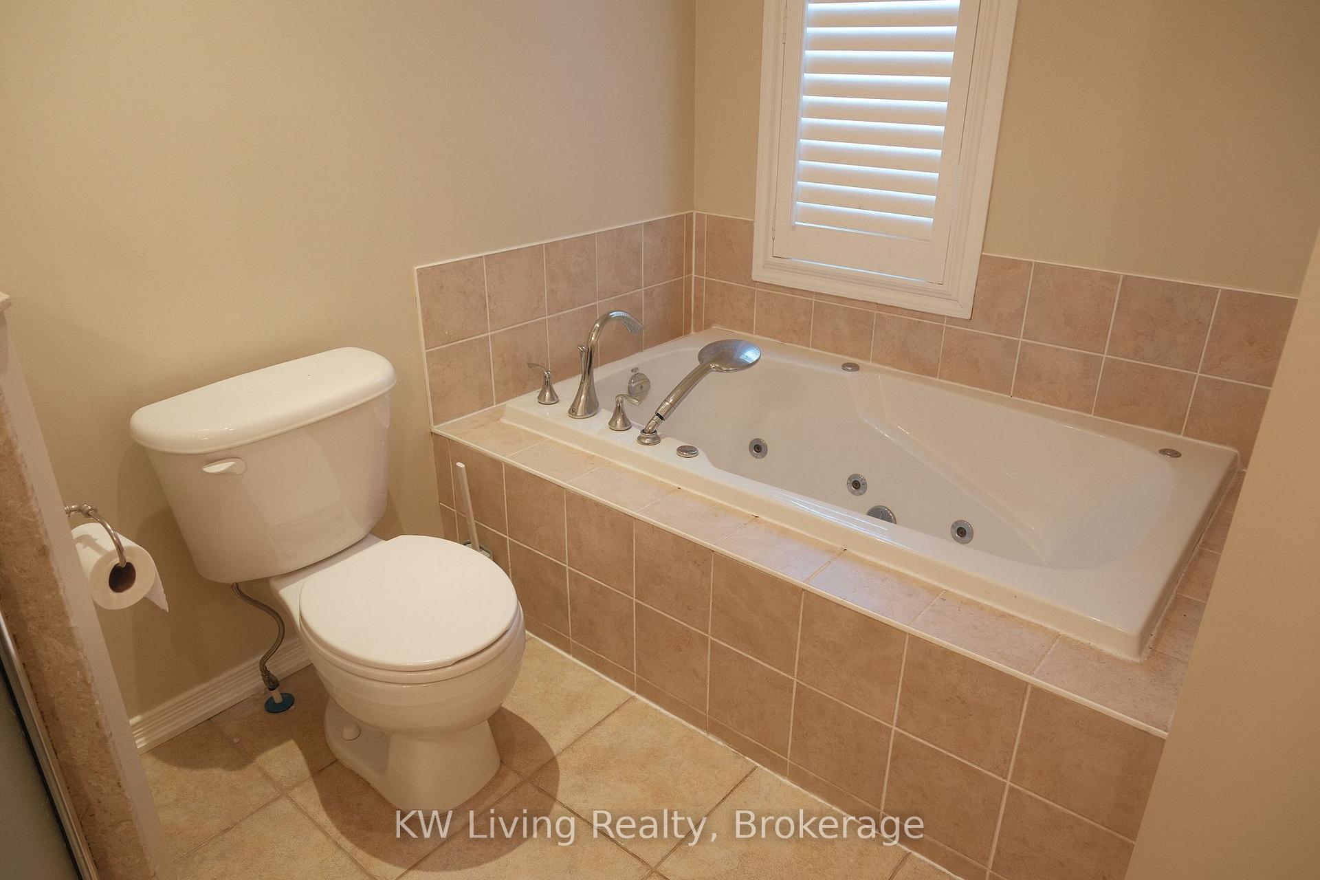 Photo 26 of 120 Chapman Court, Aurora, Aurora Grove — HOMEH