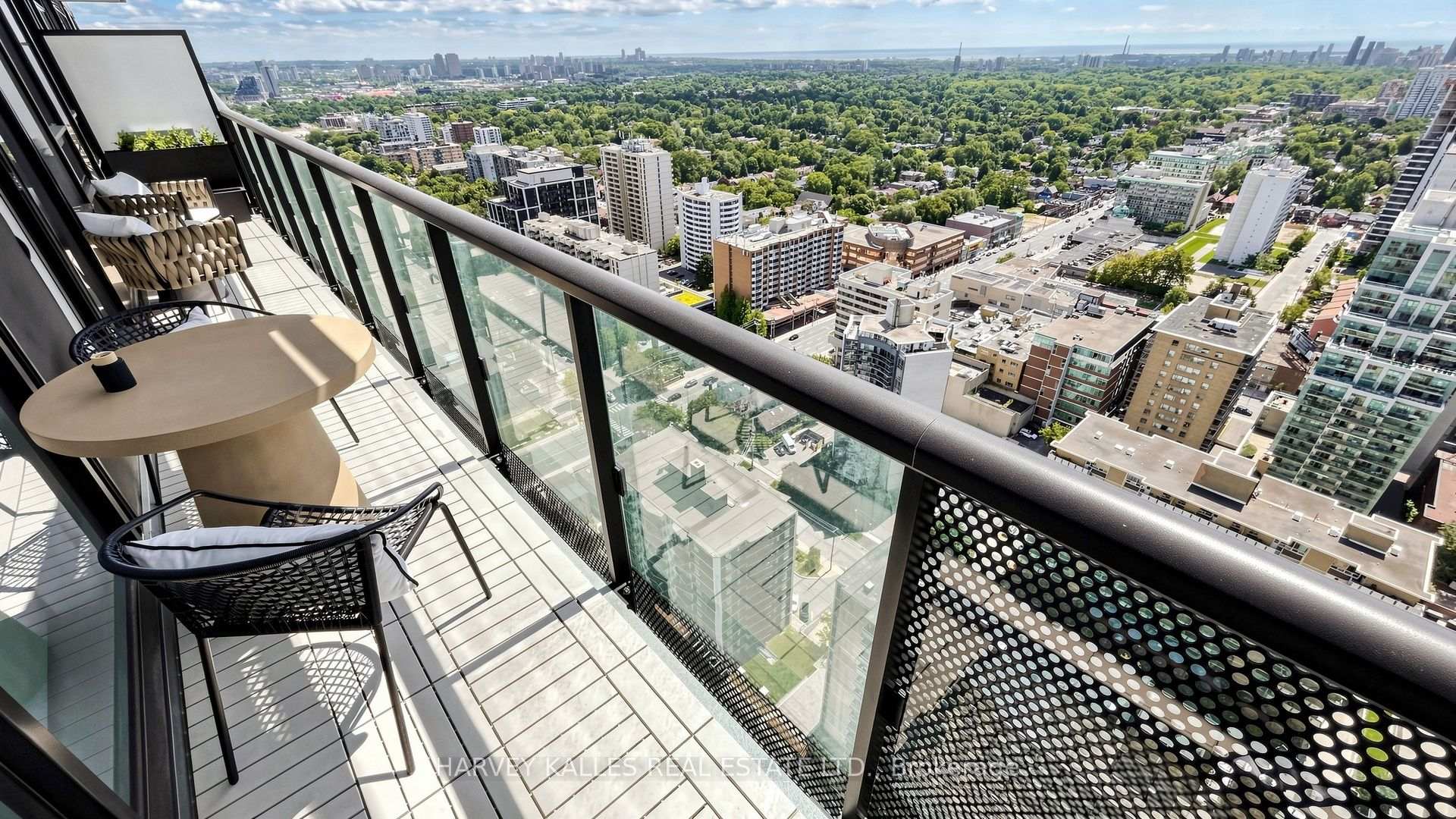 Photo 36 of Unit 3302, 127 Broadway Avenue, Toronto, Mount Pleasant West — HOMEH