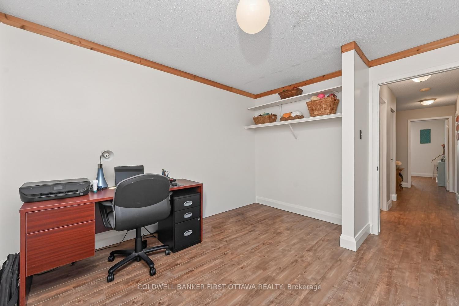 Photo 22 of 1528 Brookmill Lane, Ottawa, Pineview — HOMEH