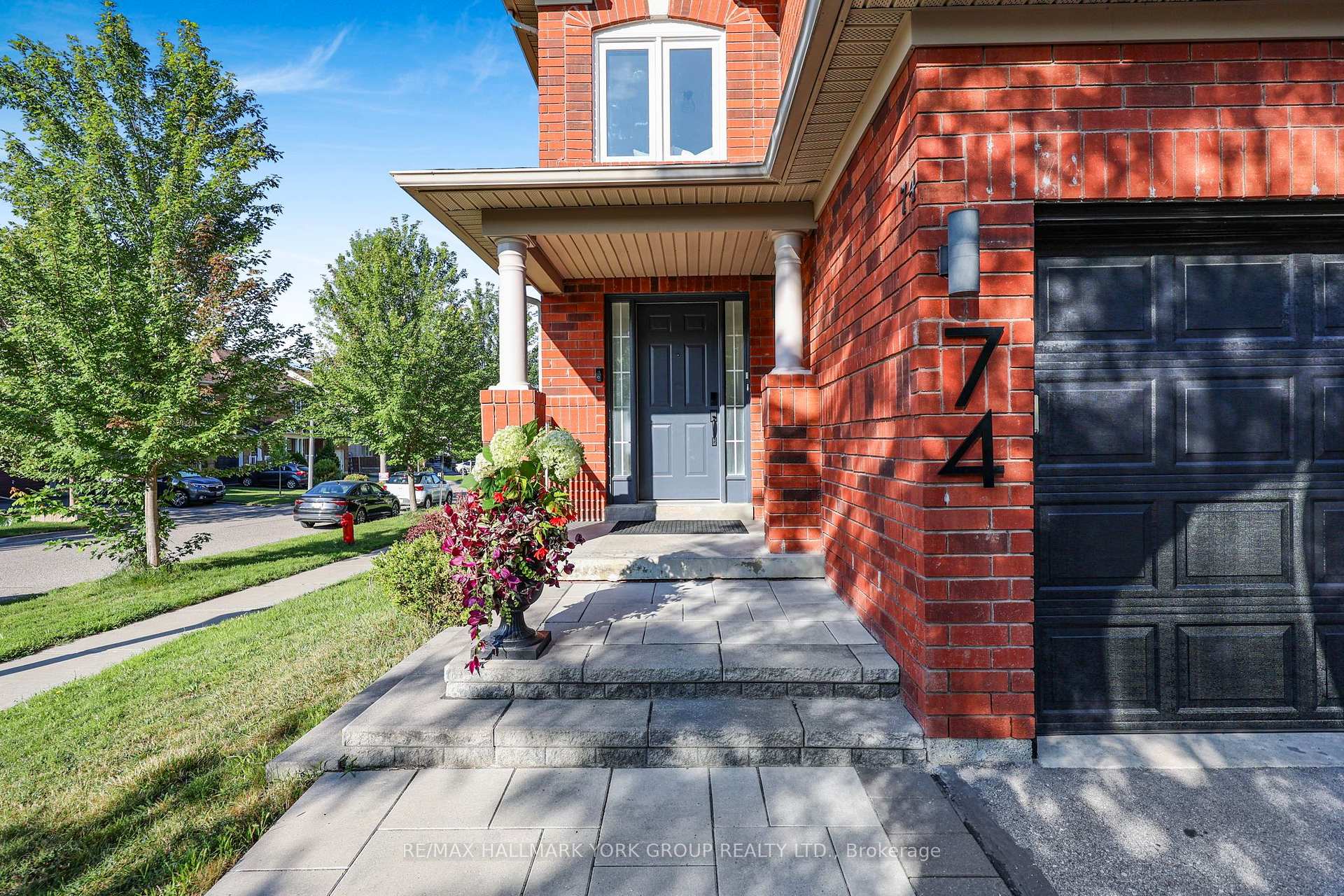 Photo 3 of 74 Snedden Avenue, Aurora, Bayview Wellington — HOMEH