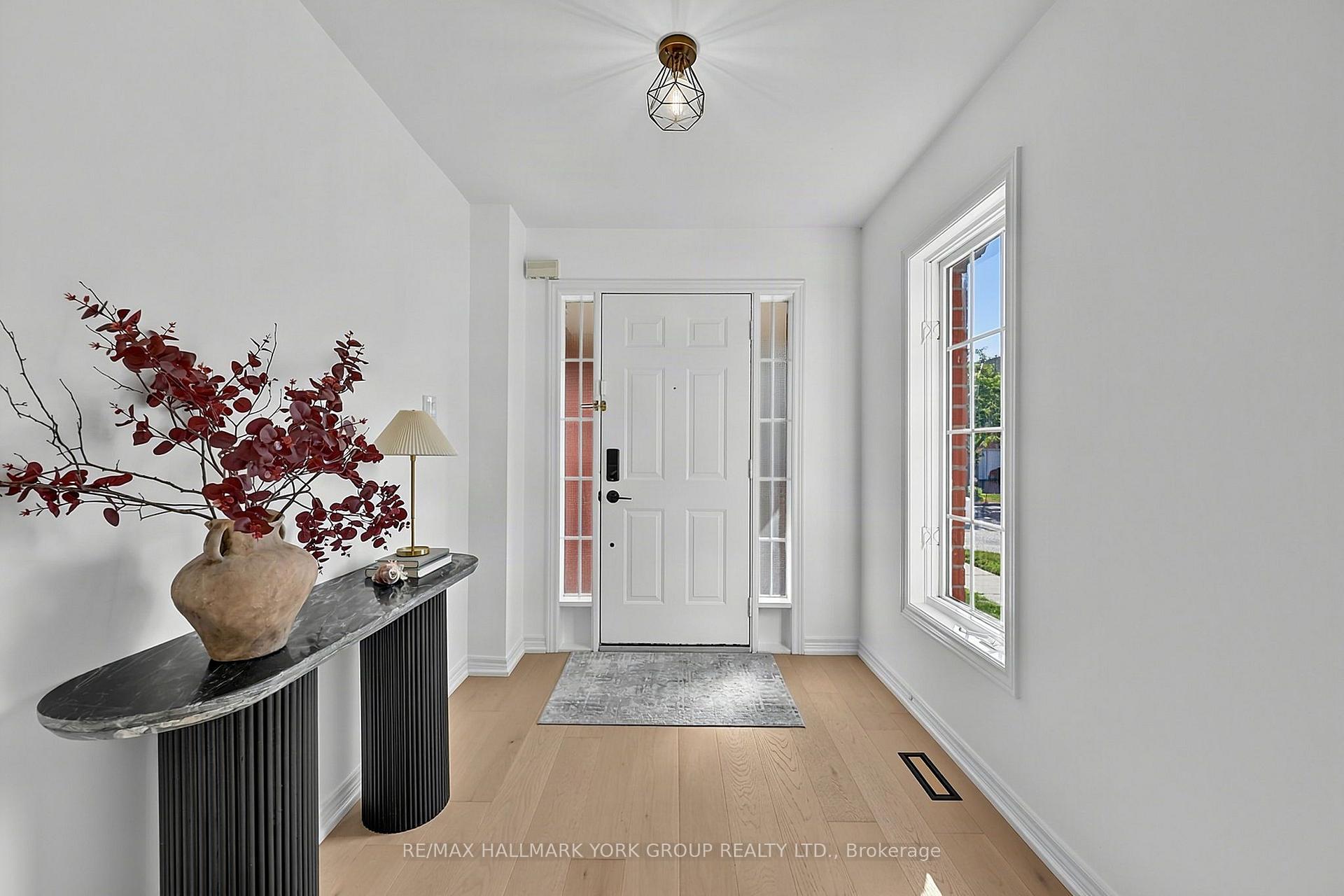 Photo 4 of 74 Snedden Avenue, Aurora, Bayview Wellington — HOMEH