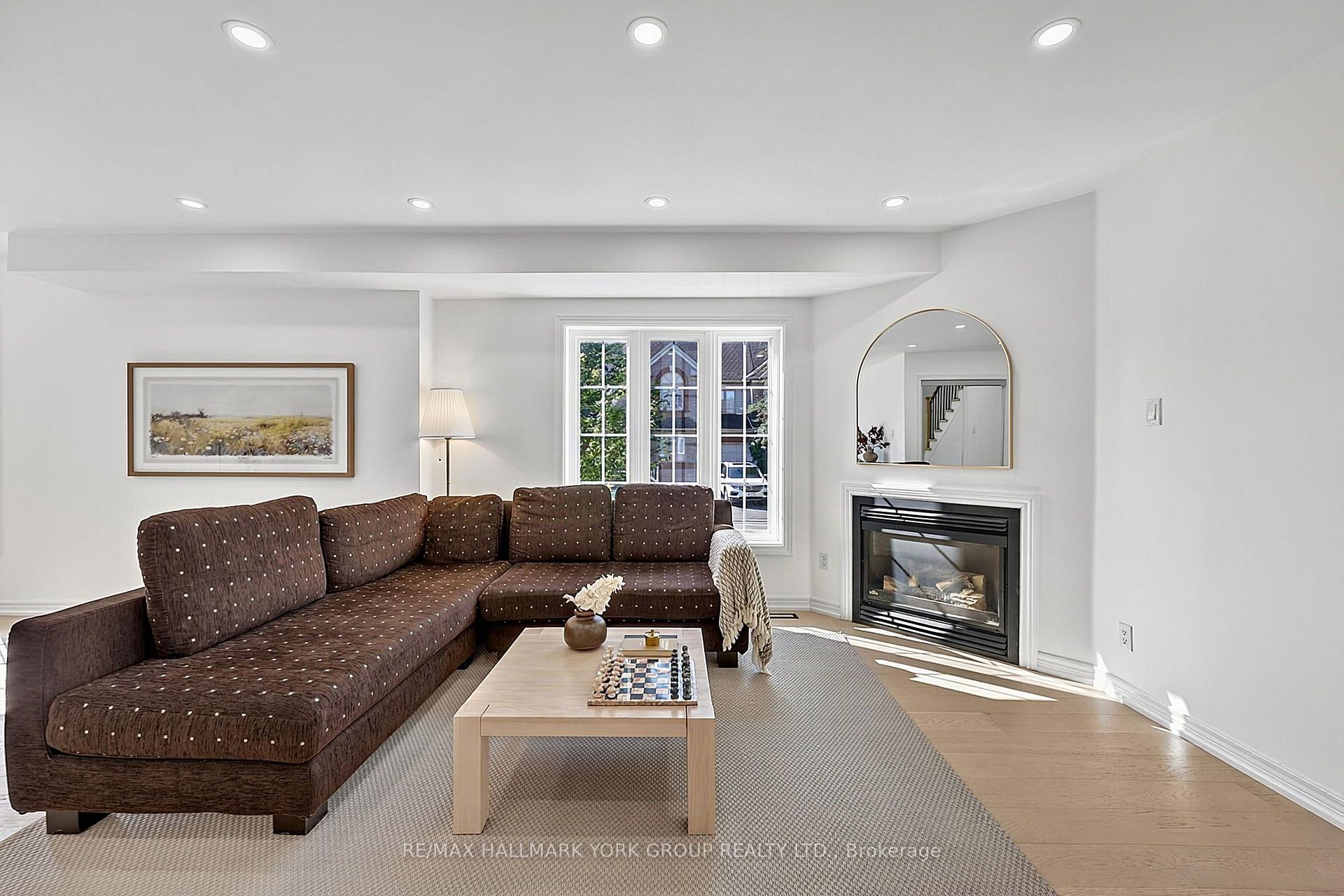 Photo 7 of 74 Snedden Avenue, Aurora, Bayview Wellington — HOMEH