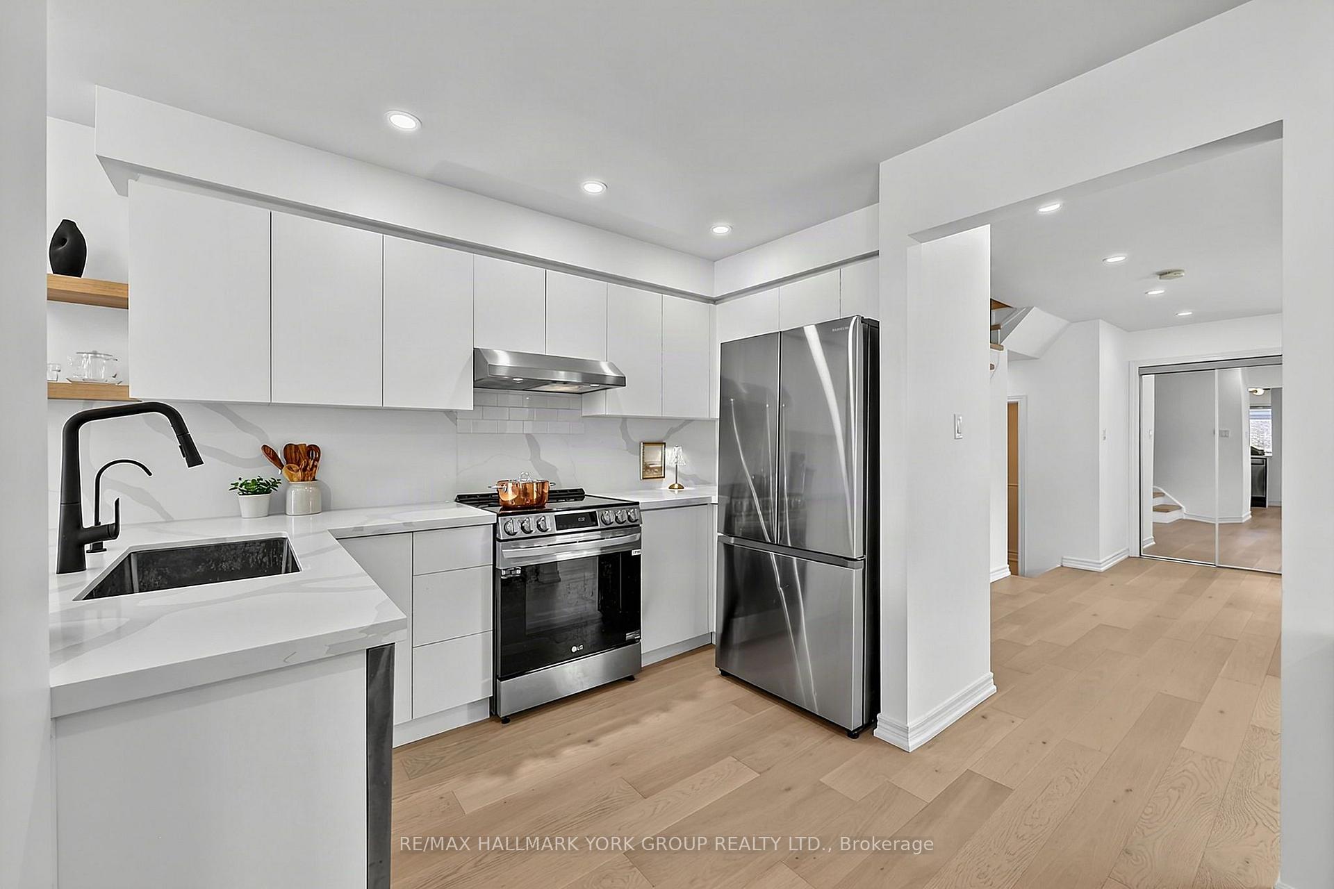 Photo 8 of 74 Snedden Avenue, Aurora, Bayview Wellington — HOMEH