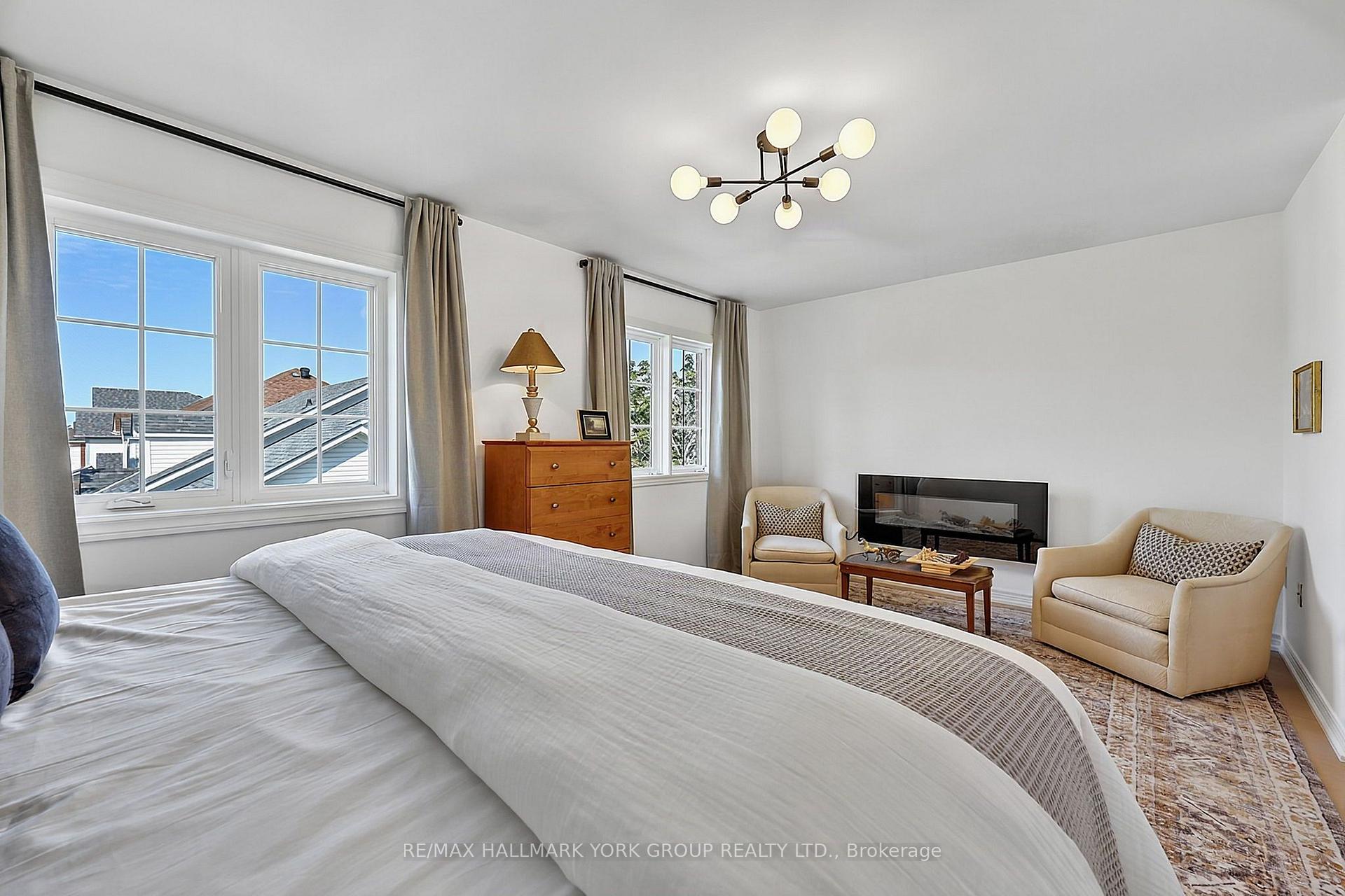 Photo 18 of 74 Snedden Avenue, Aurora, Bayview Wellington — HOMEH