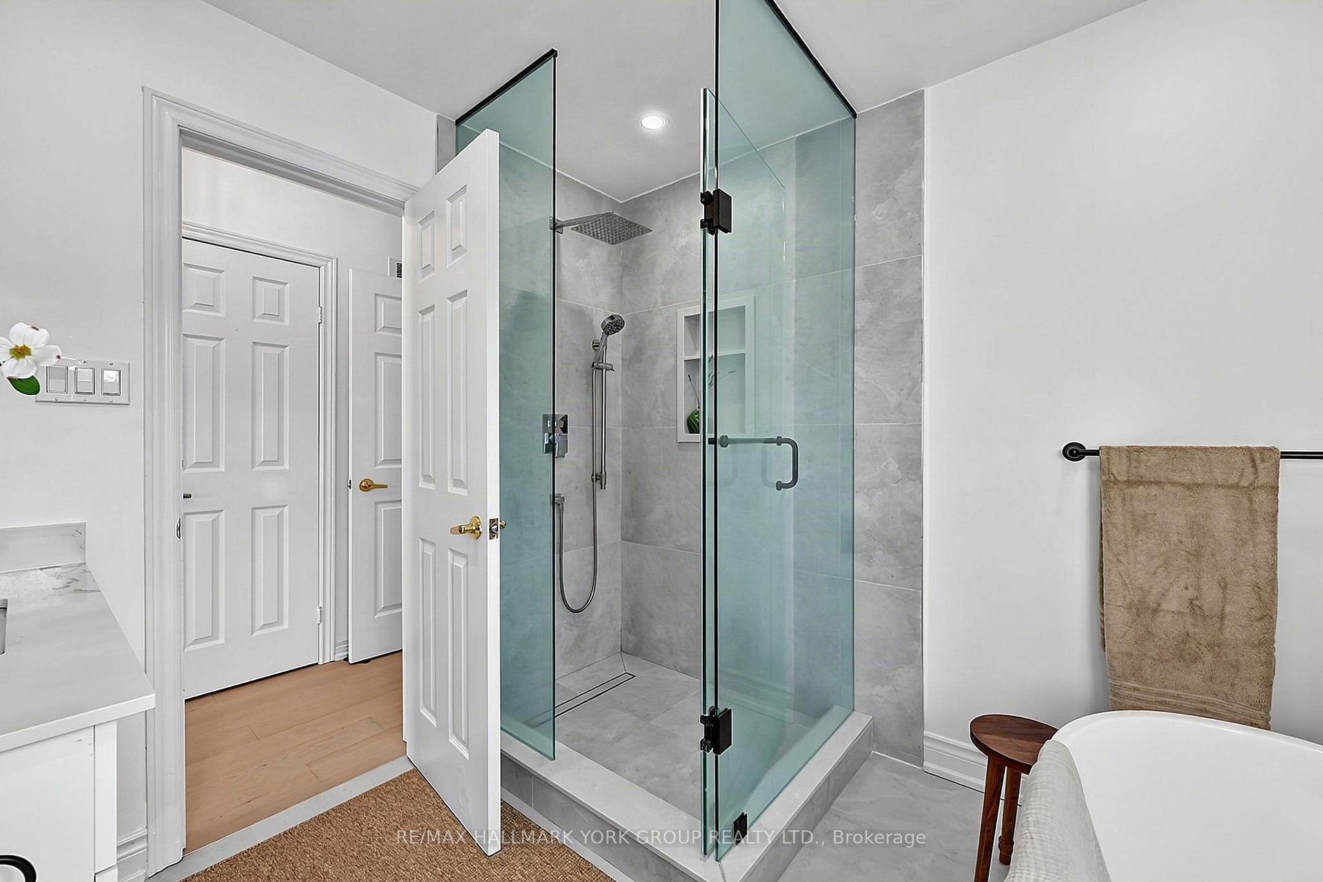 Photo 21 of 74 Snedden Avenue, Aurora, Bayview Wellington — HOMEH