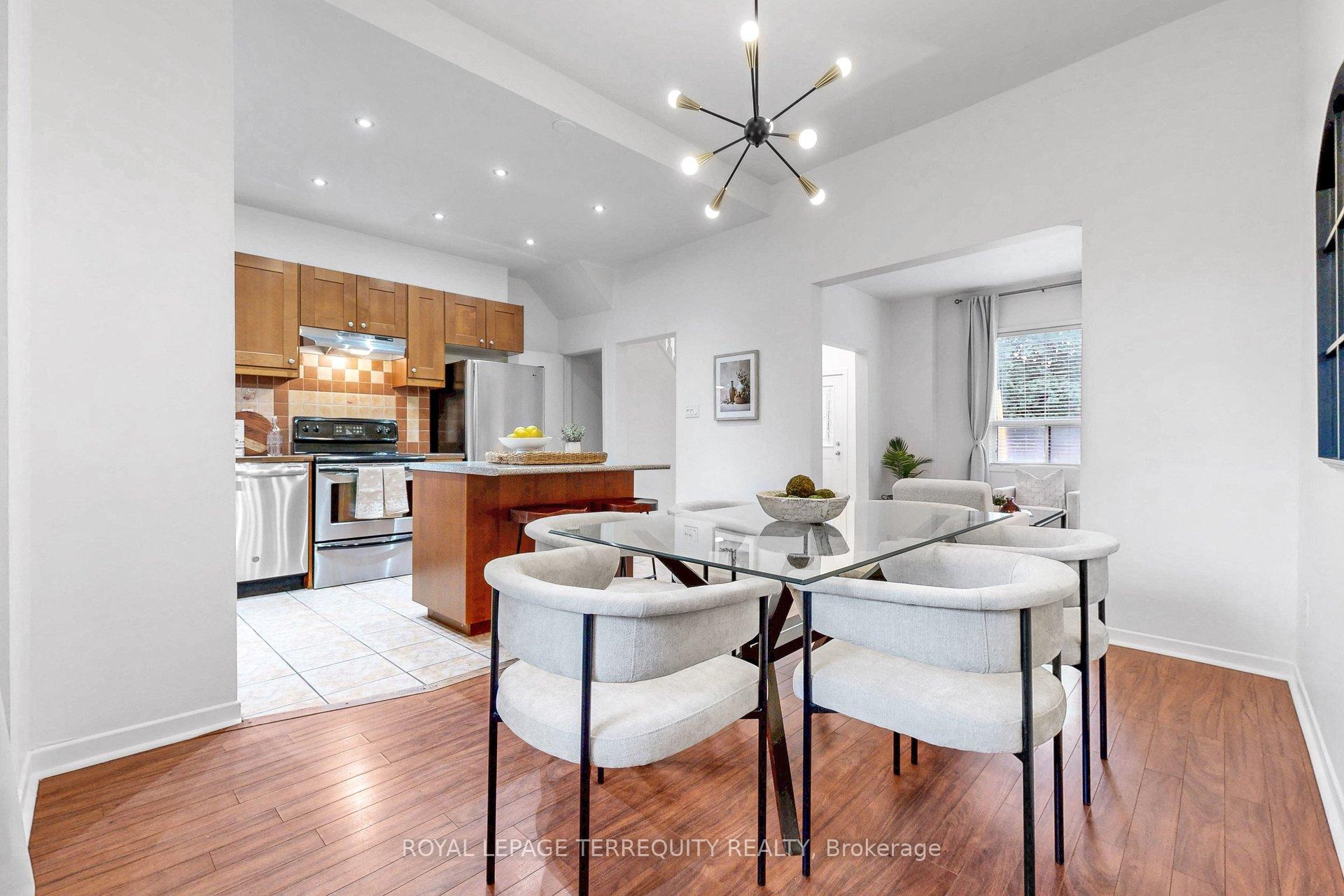 Photo 10 of 372 St Johns Road, Toronto, Runnymede-Bloor West Village — HOMEH