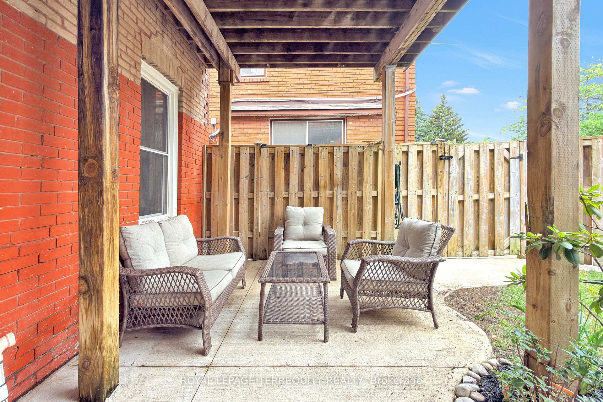 Photo 31 of 372 St Johns Road, Toronto, Runnymede-Bloor West Village — HOMEH