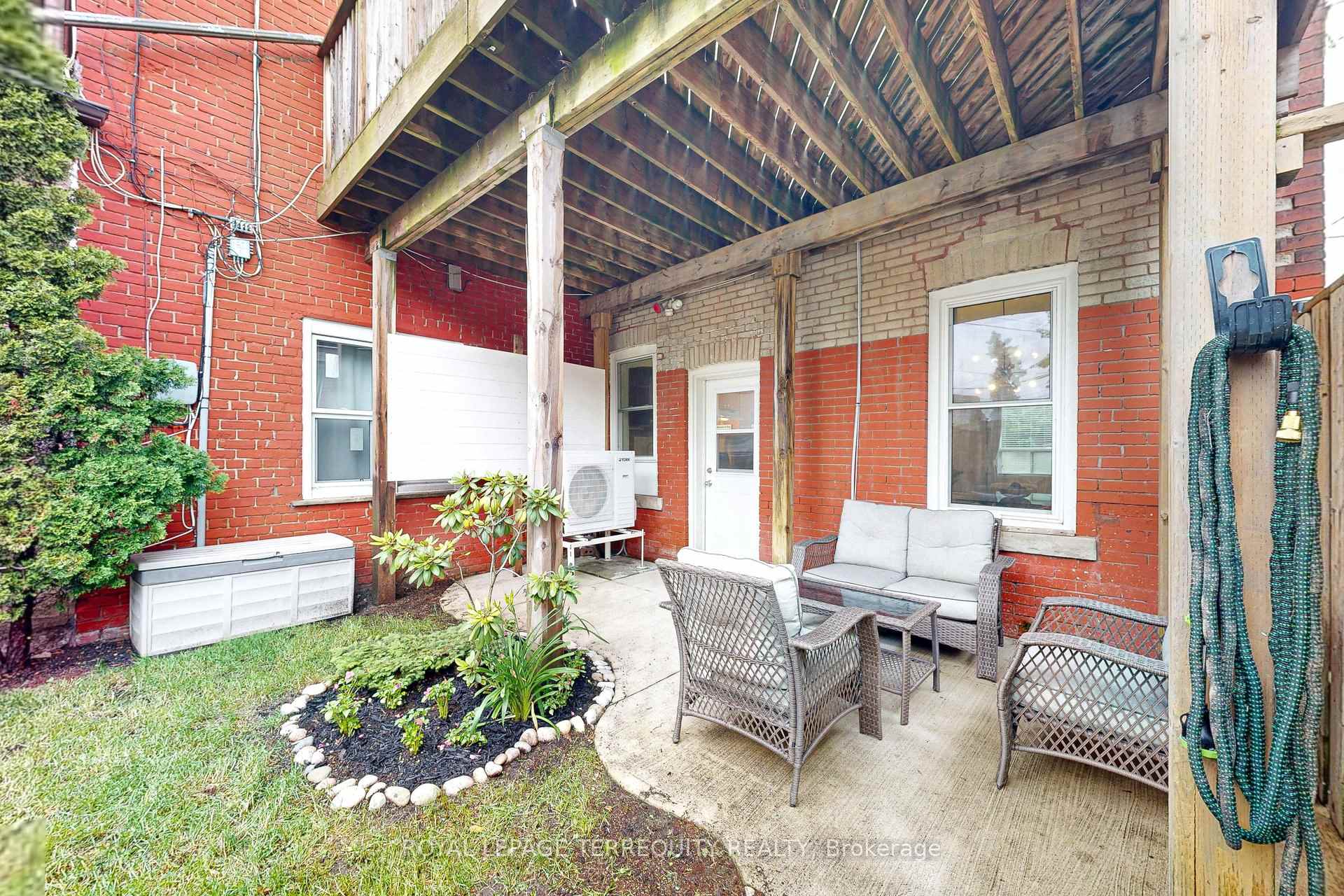 Photo 32 of 372 St Johns Road, Toronto, Runnymede-Bloor West Village — HOMEH